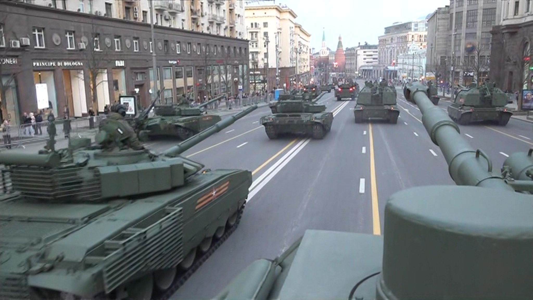 В Москве проходит репетиция Парада Победы