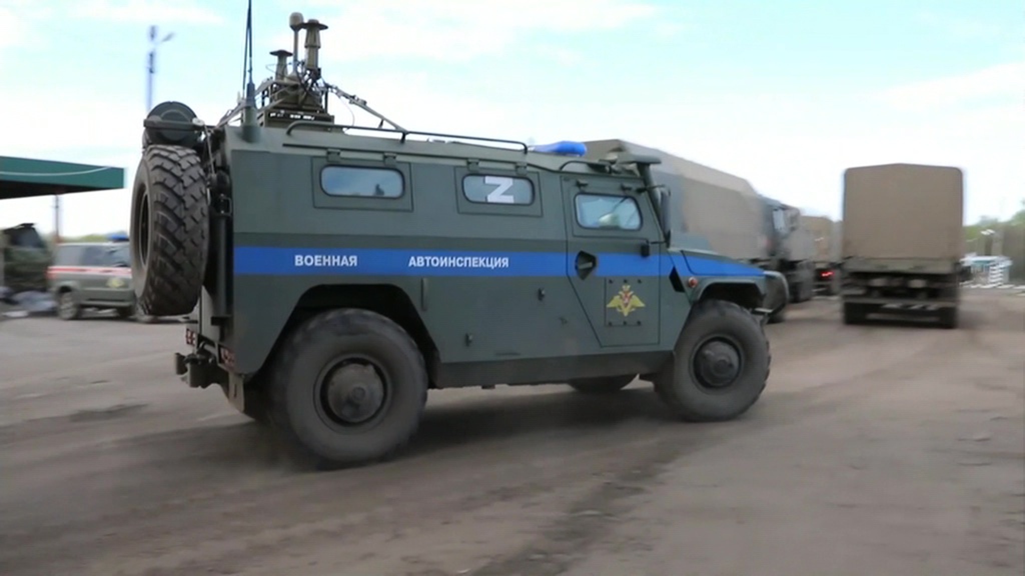 Российские военные эвакуировали из Изюма мать с больным малышом