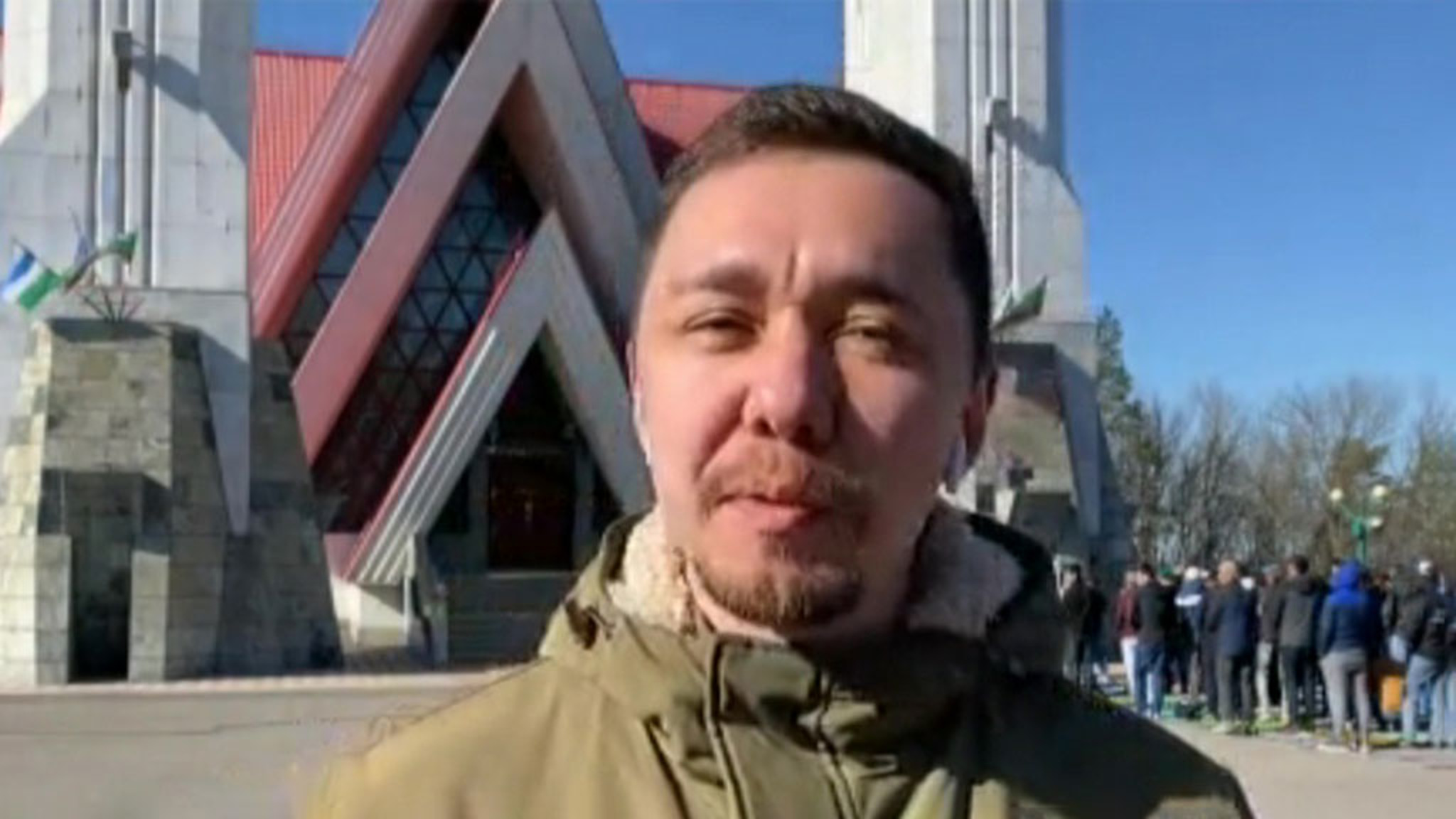 Мусульмане Уфы встречают в мечетях праздник Ураза-байрам