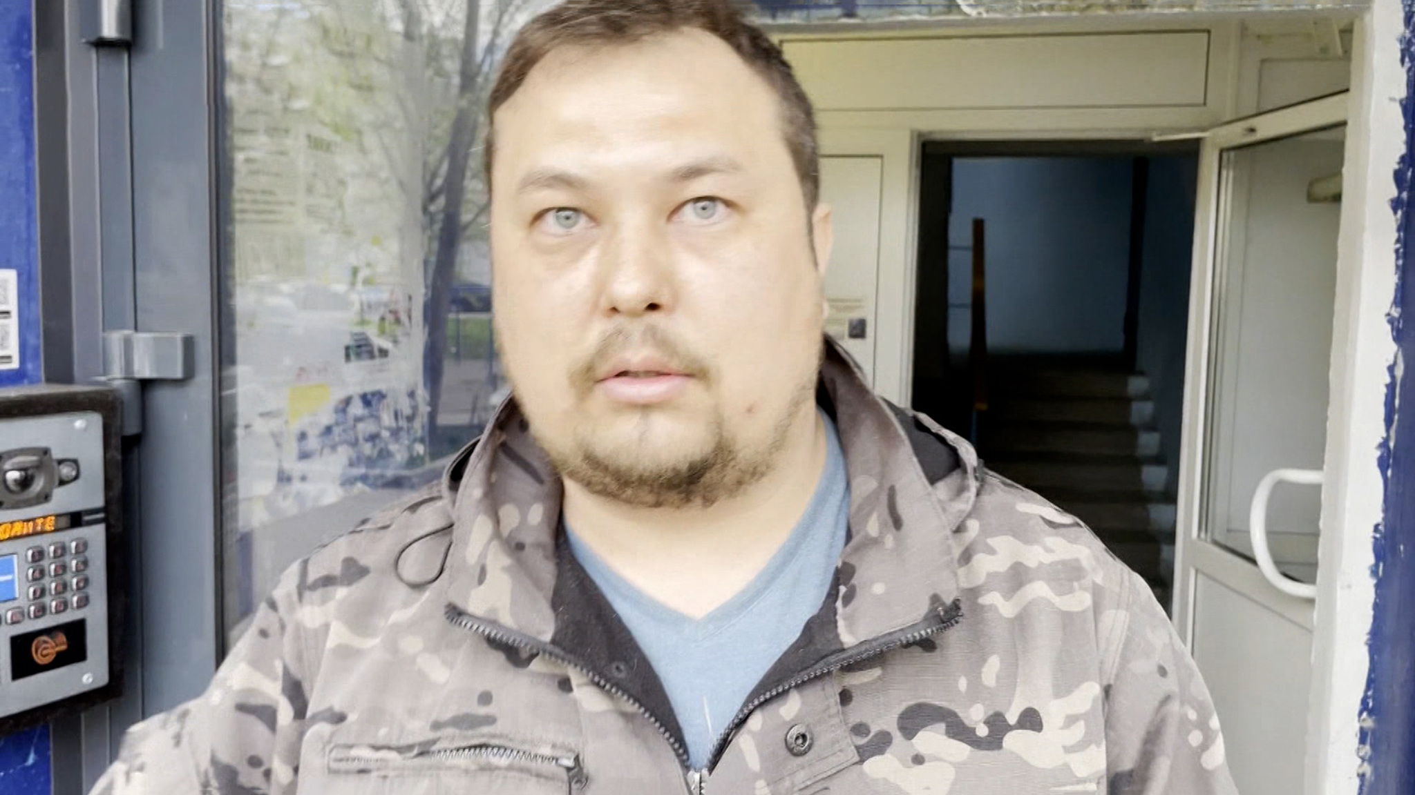 Депутат поссорился с женой и избил тестя, журналиста и прохожего