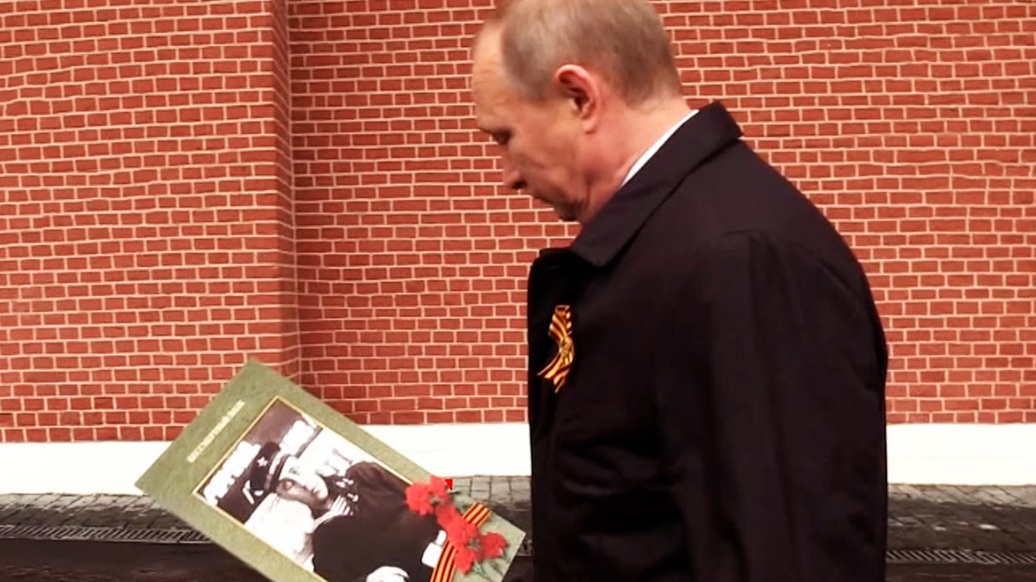 Песня Путина, сбывшиеся прогнозы и плохо выученные уроки истории