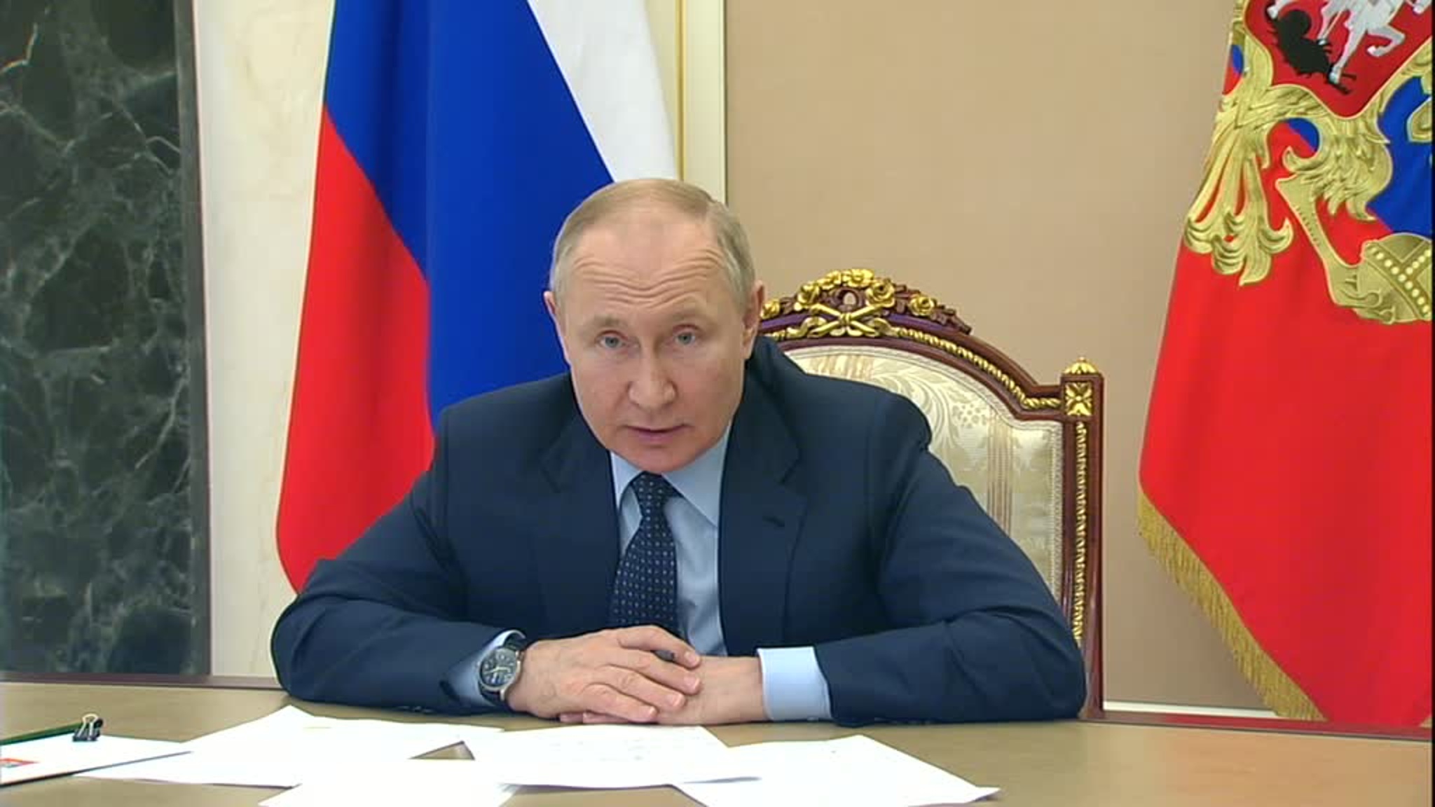 Президент поручил помочь погорельцам с потребкредитами