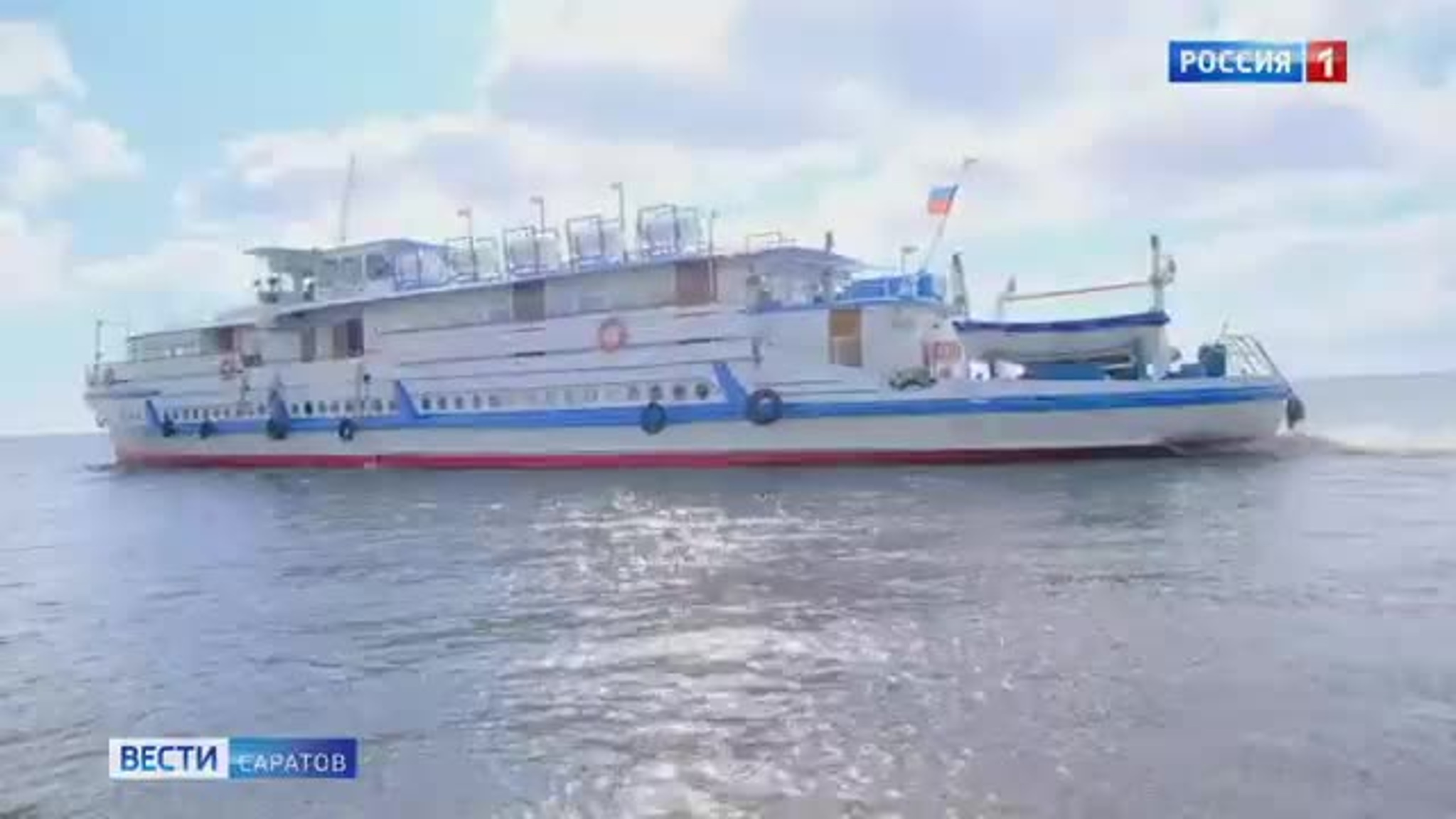 С причалов Речного вокзала отправляются дачные маршруты