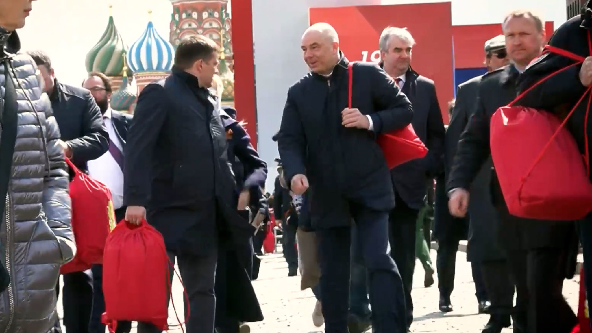 День Победы: что подарили гостям