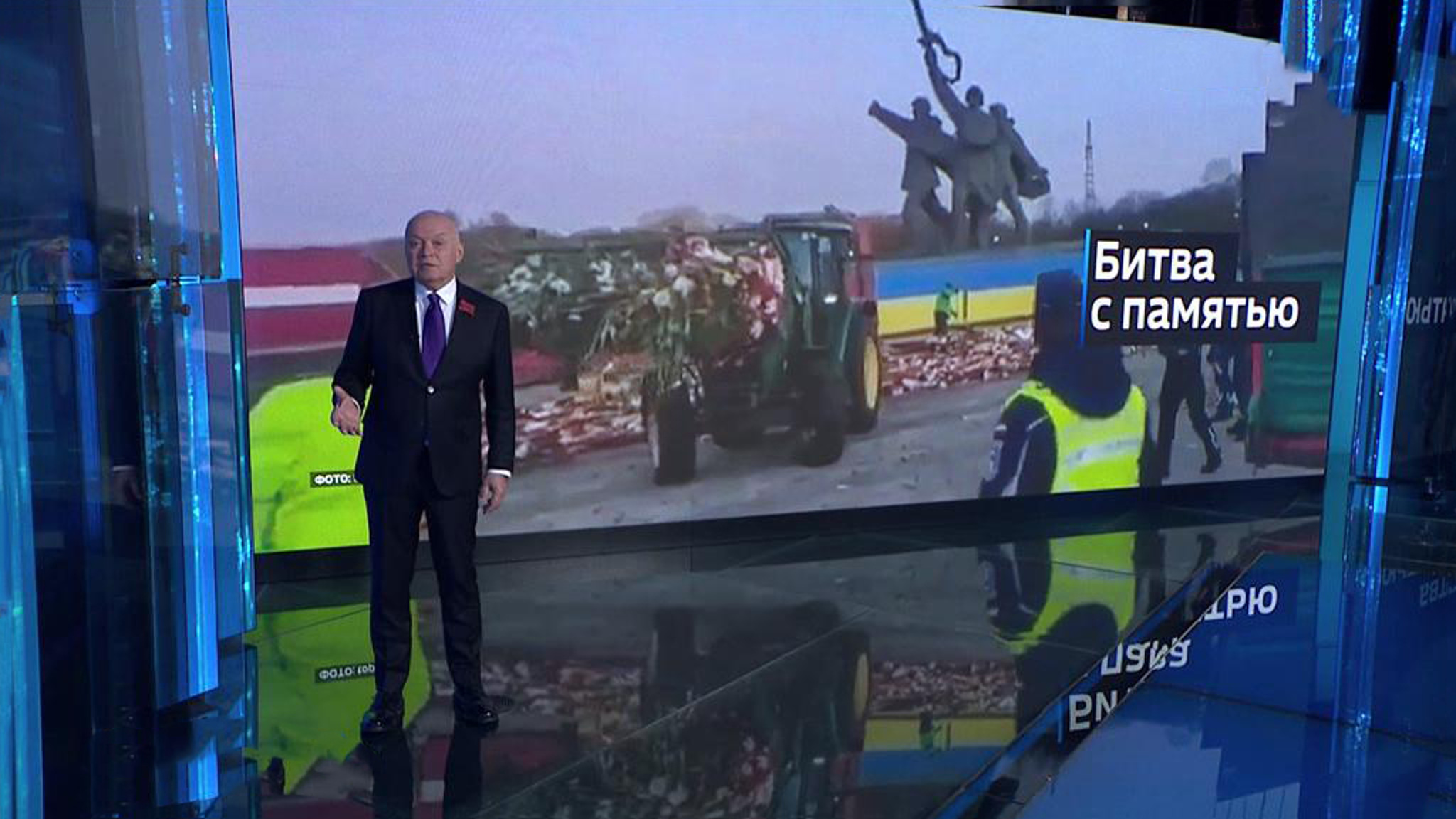 Эфир от 15.05.2022. Английские субтитры