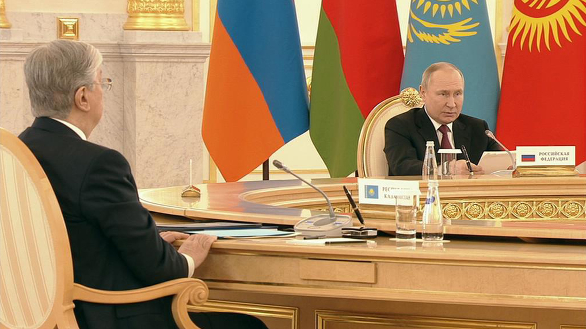 Путин: страны Запада поддерживают разгул неонацизма и оголтелую русофобию
