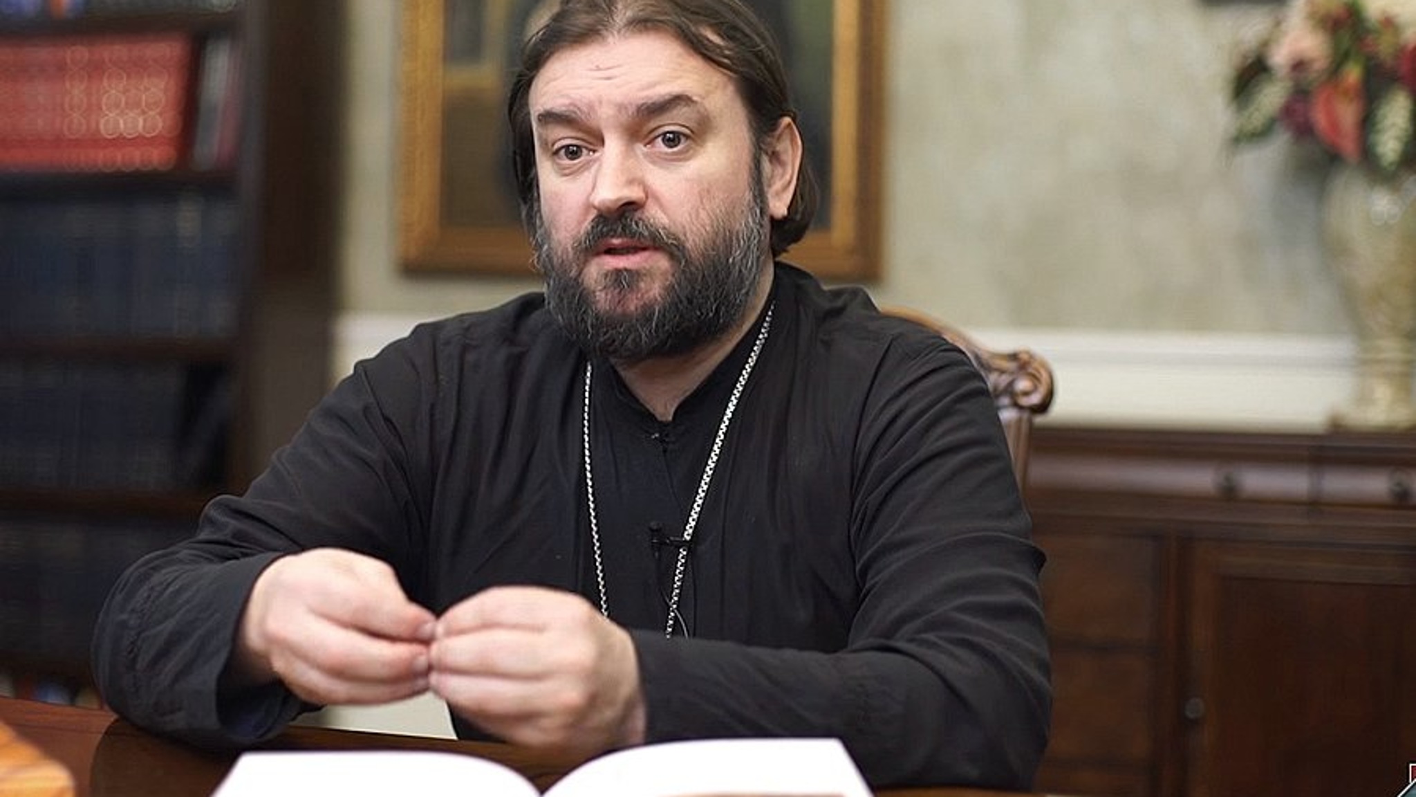 Ткачев: антихристианская цивилизация сталкивается с христианской