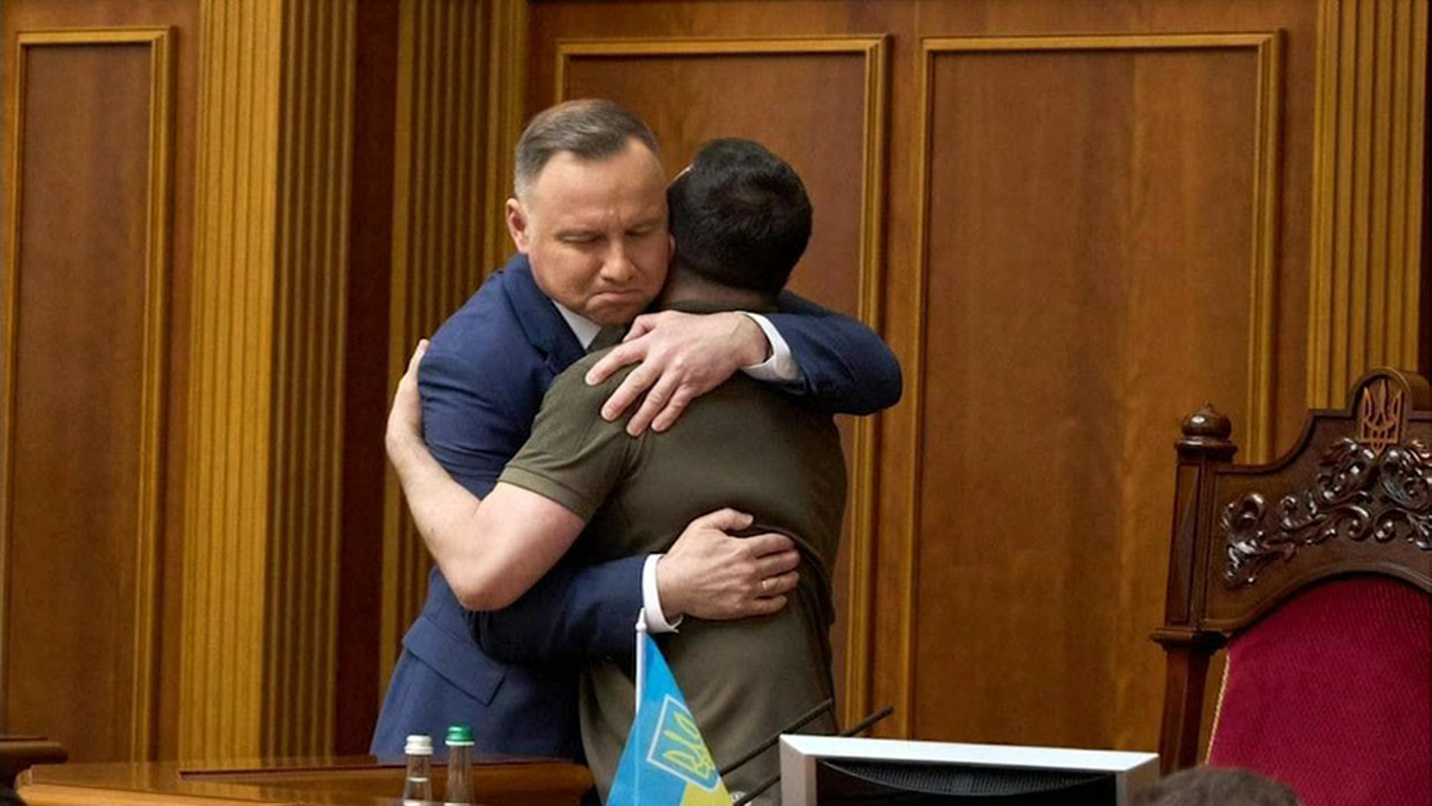 Польша двинулась к величию через Украину