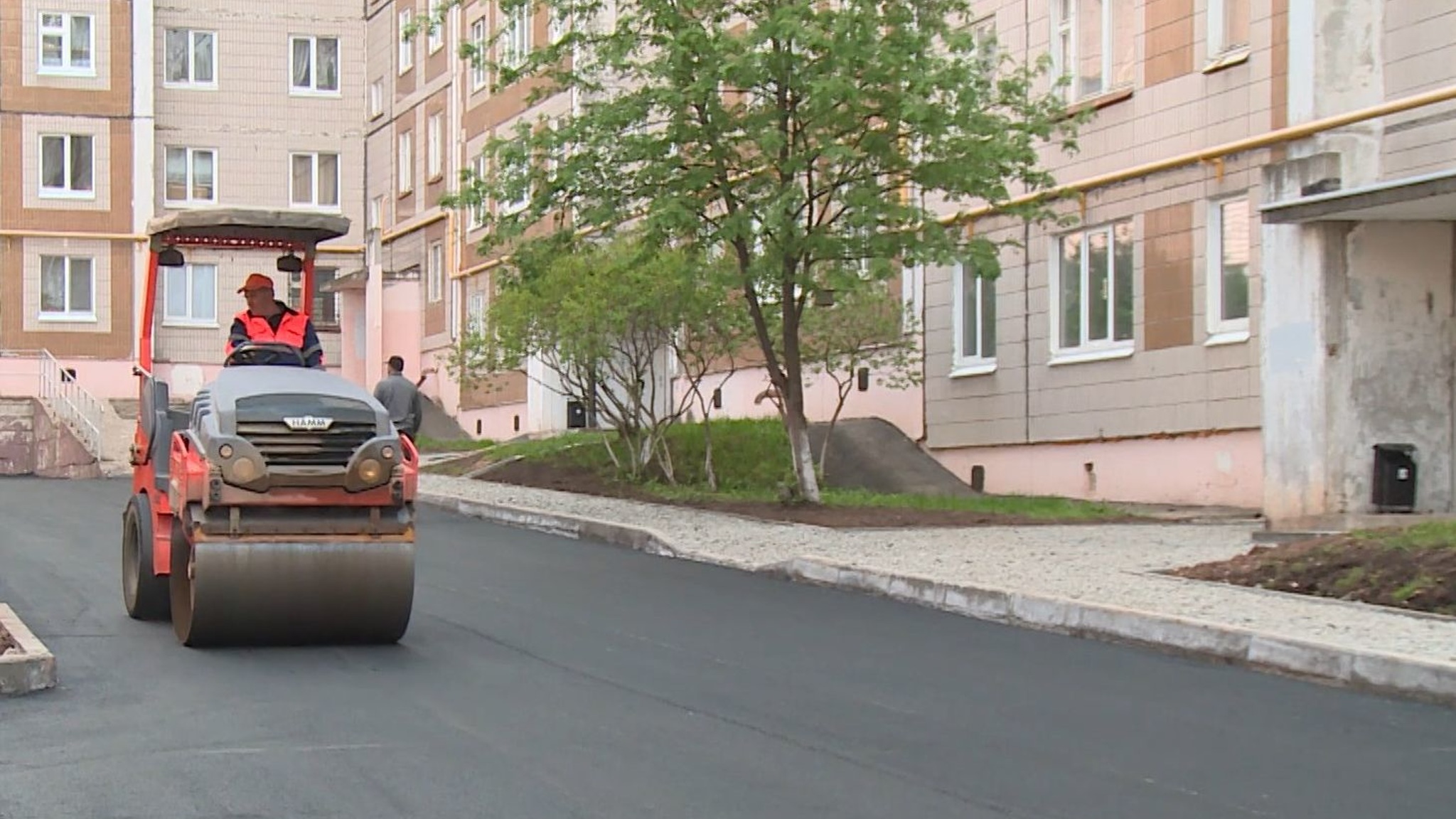 В Ижевске подрядчик просит увеличить сумму контракта на ремонт дворов