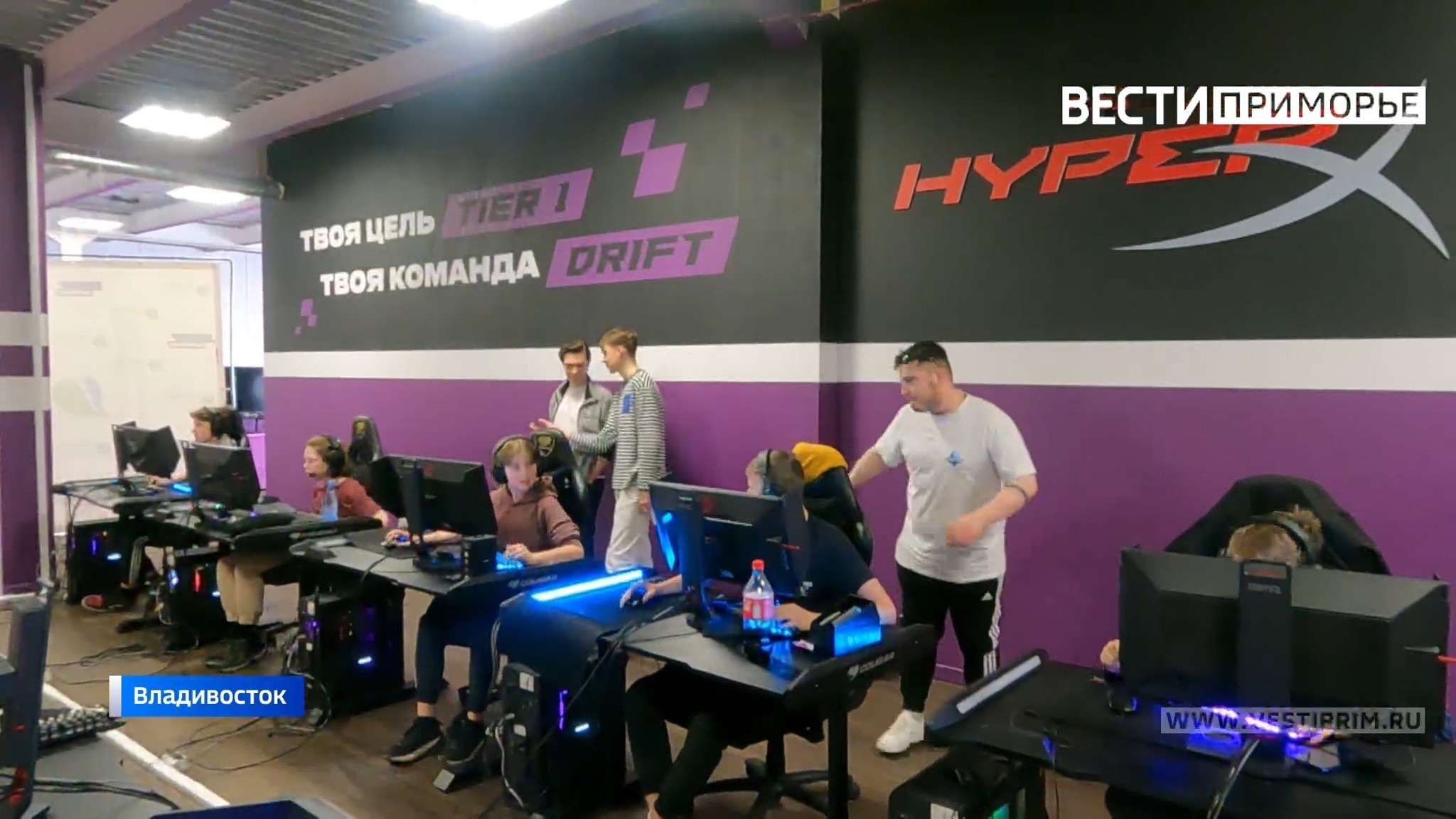 Школьники Владивостока сразились в турнире игры Counter-Strike