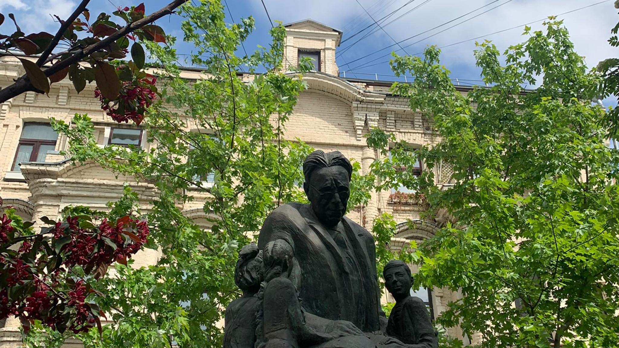 В Москве открыли памятник Самуилу Маршаку