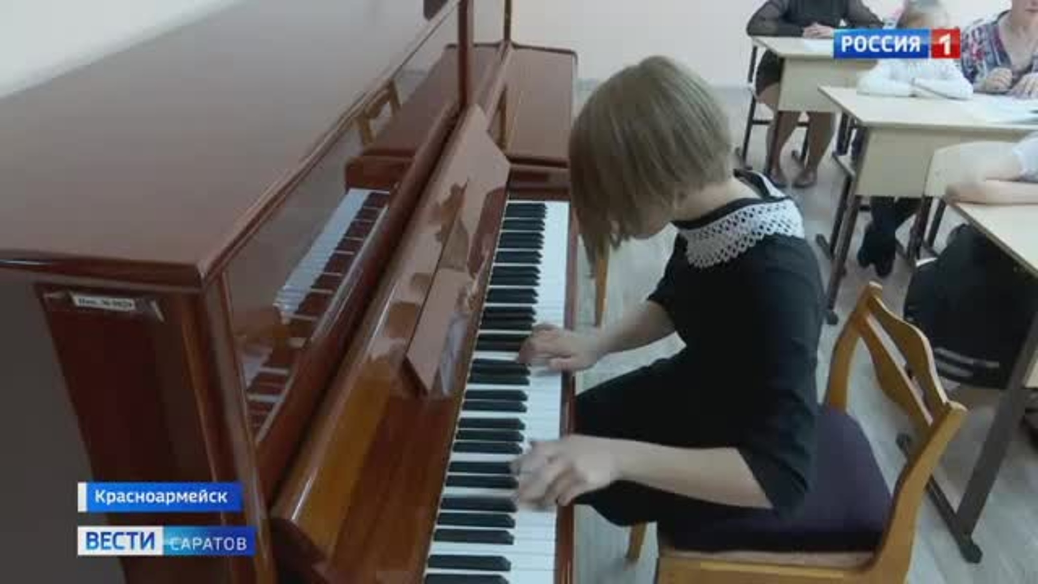 Детская школа искусств в Красноармейске получила новое оборудование