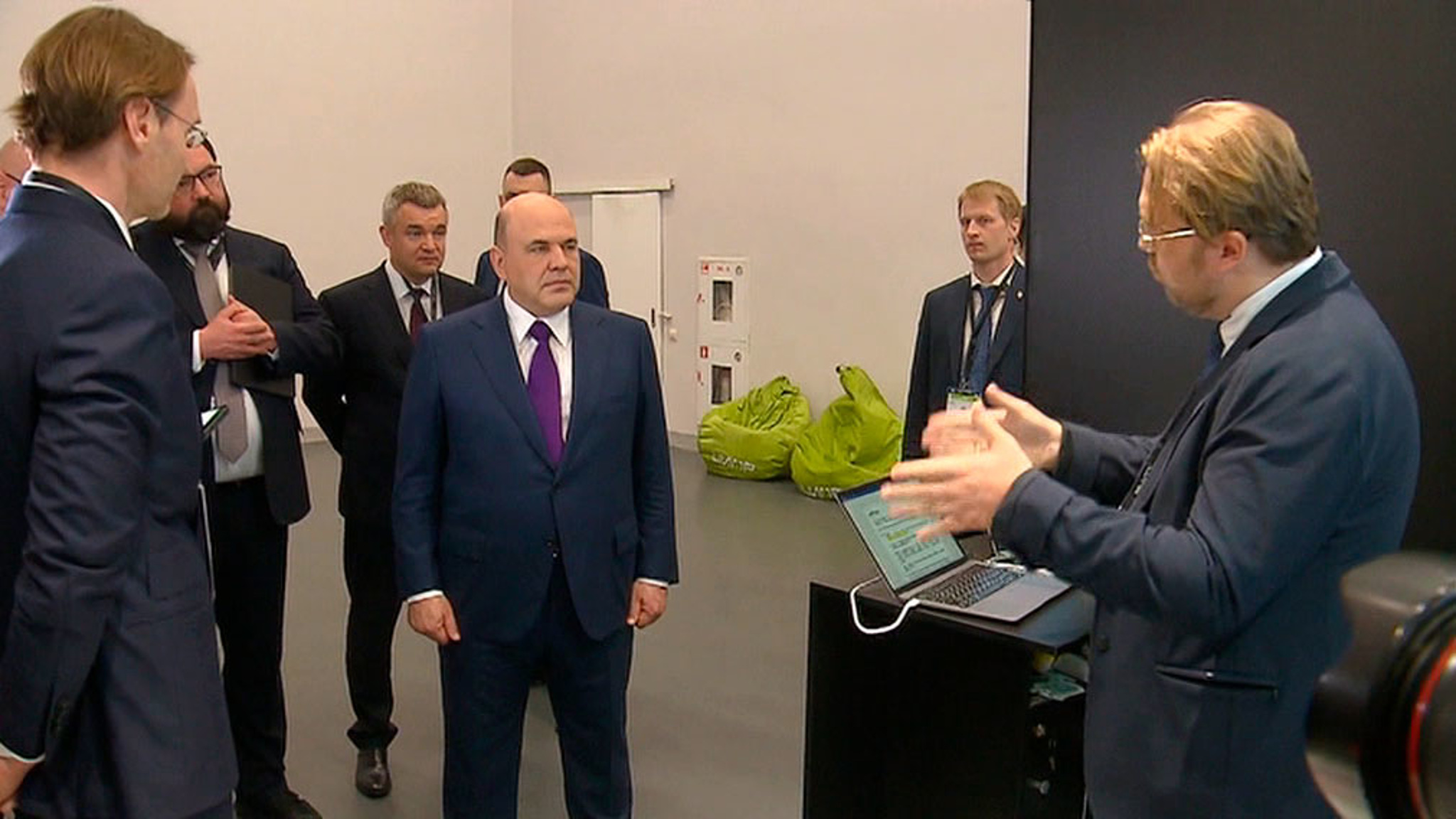 Михаил Мишустин прибыл в Нижний Новгород с обширной программой визита
