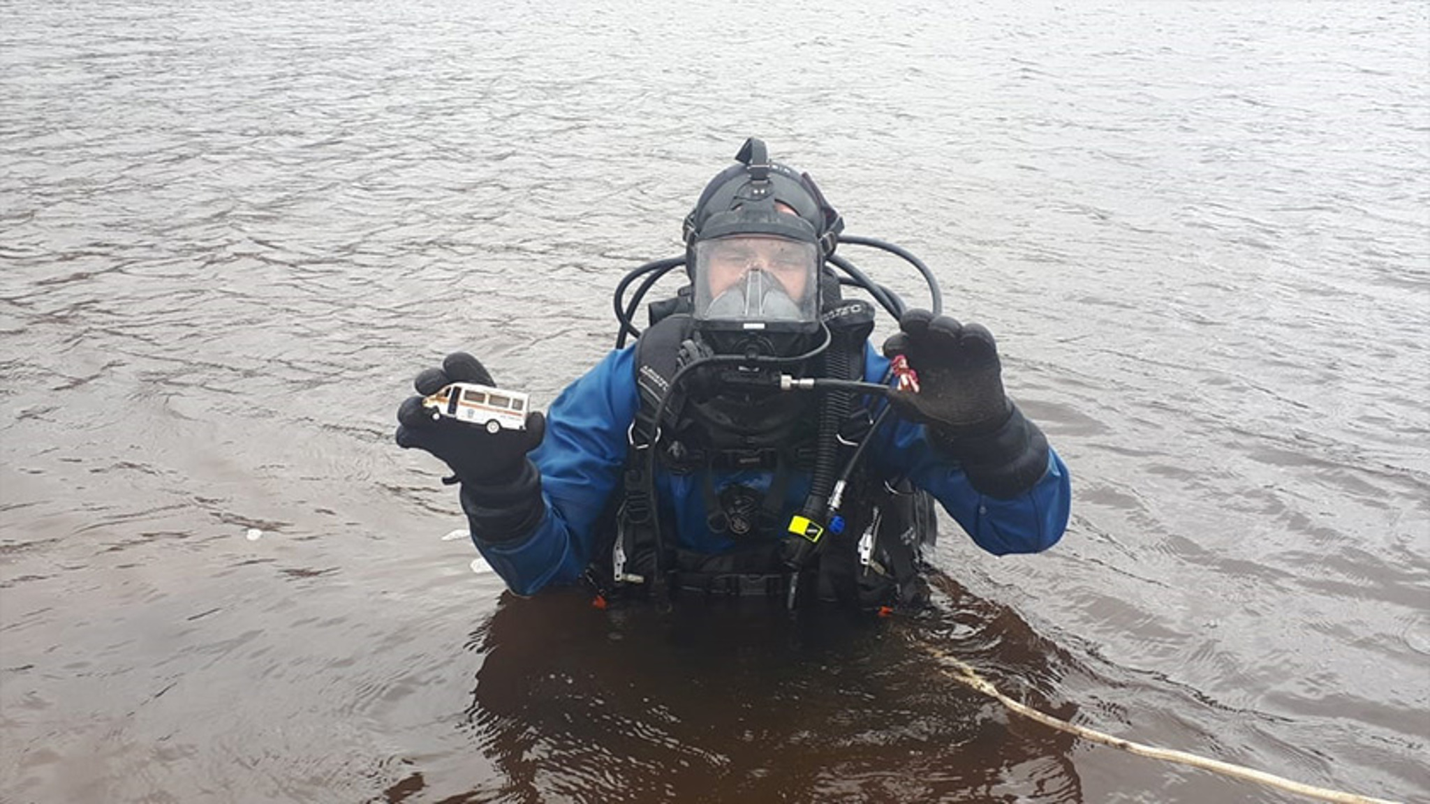 Водолазы-спасатели завершили очистку водоемов области