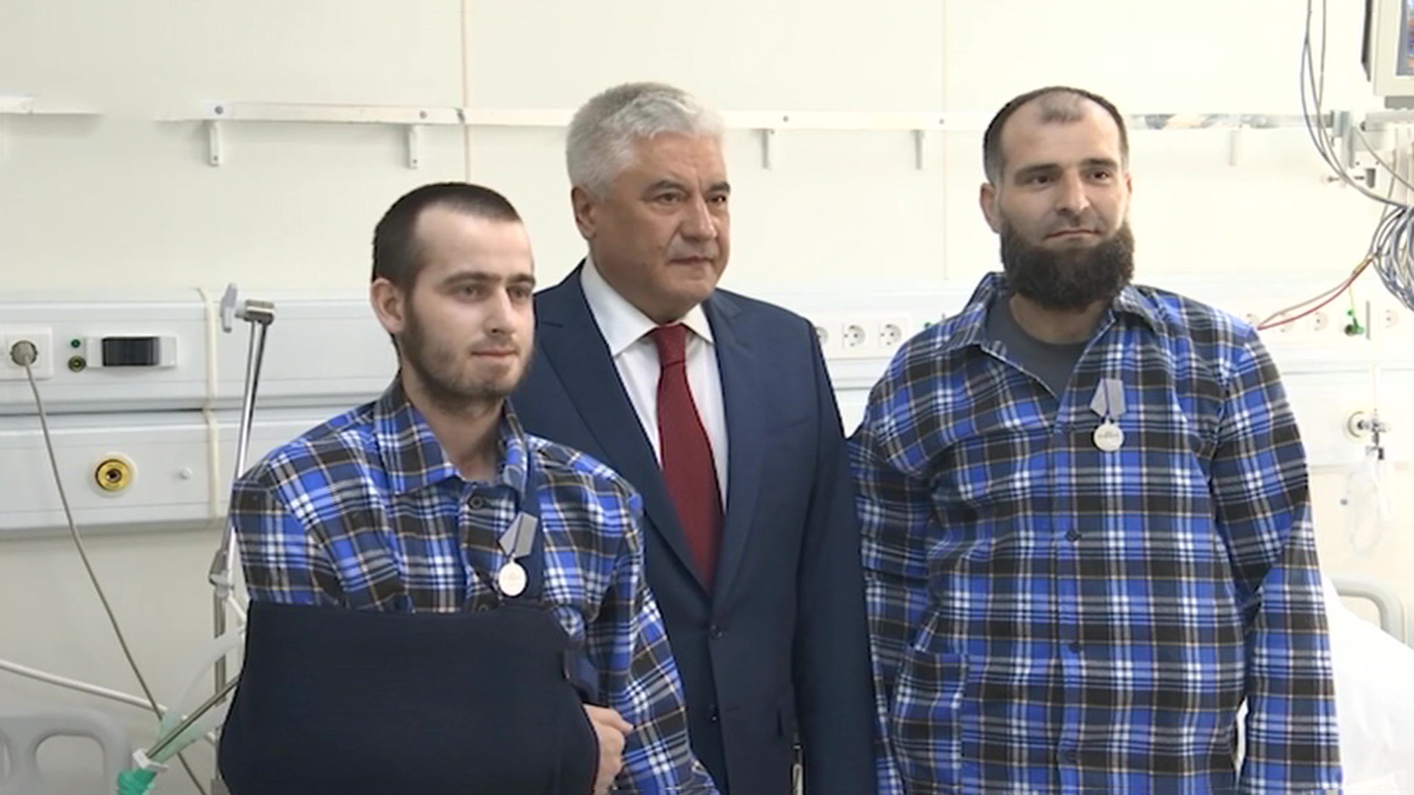 Полицейским, проявившим мужество в ходе спецоперации, вручили награды