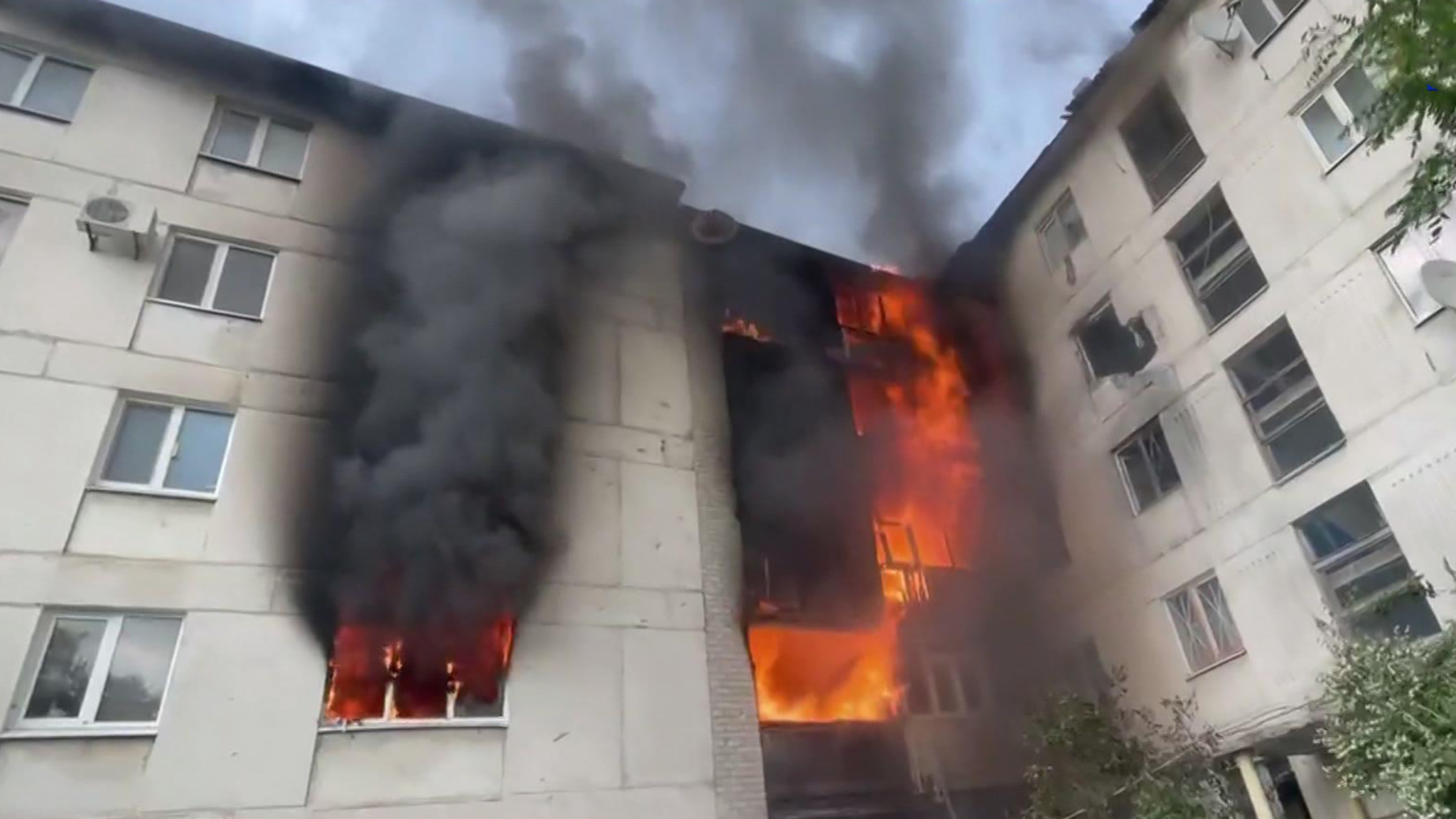 В Донбассе боевики используют подлую тактику обстрела жилых кварталов