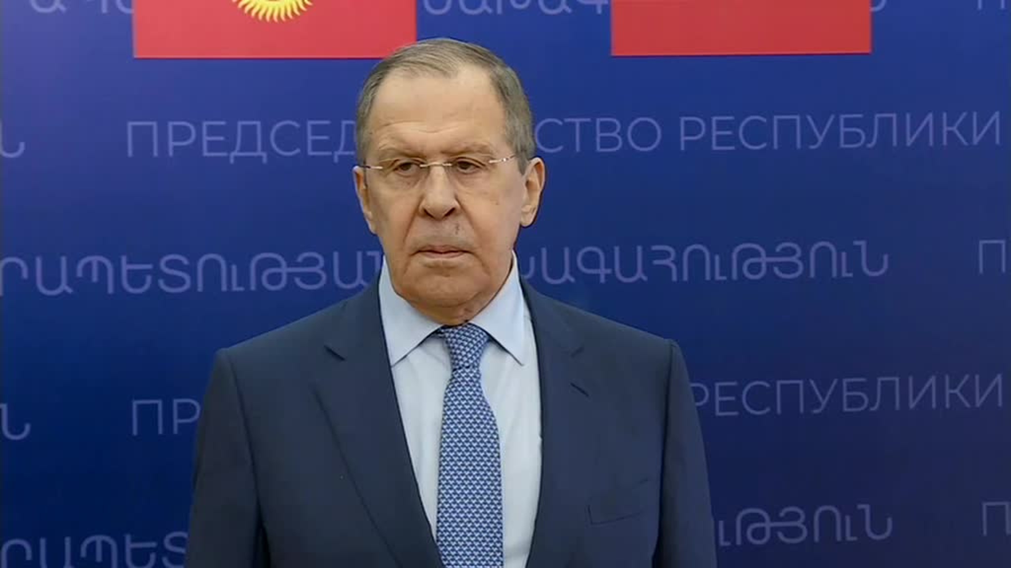 Лавров о санкциях Зеленского: чем бы дитя не тешилось