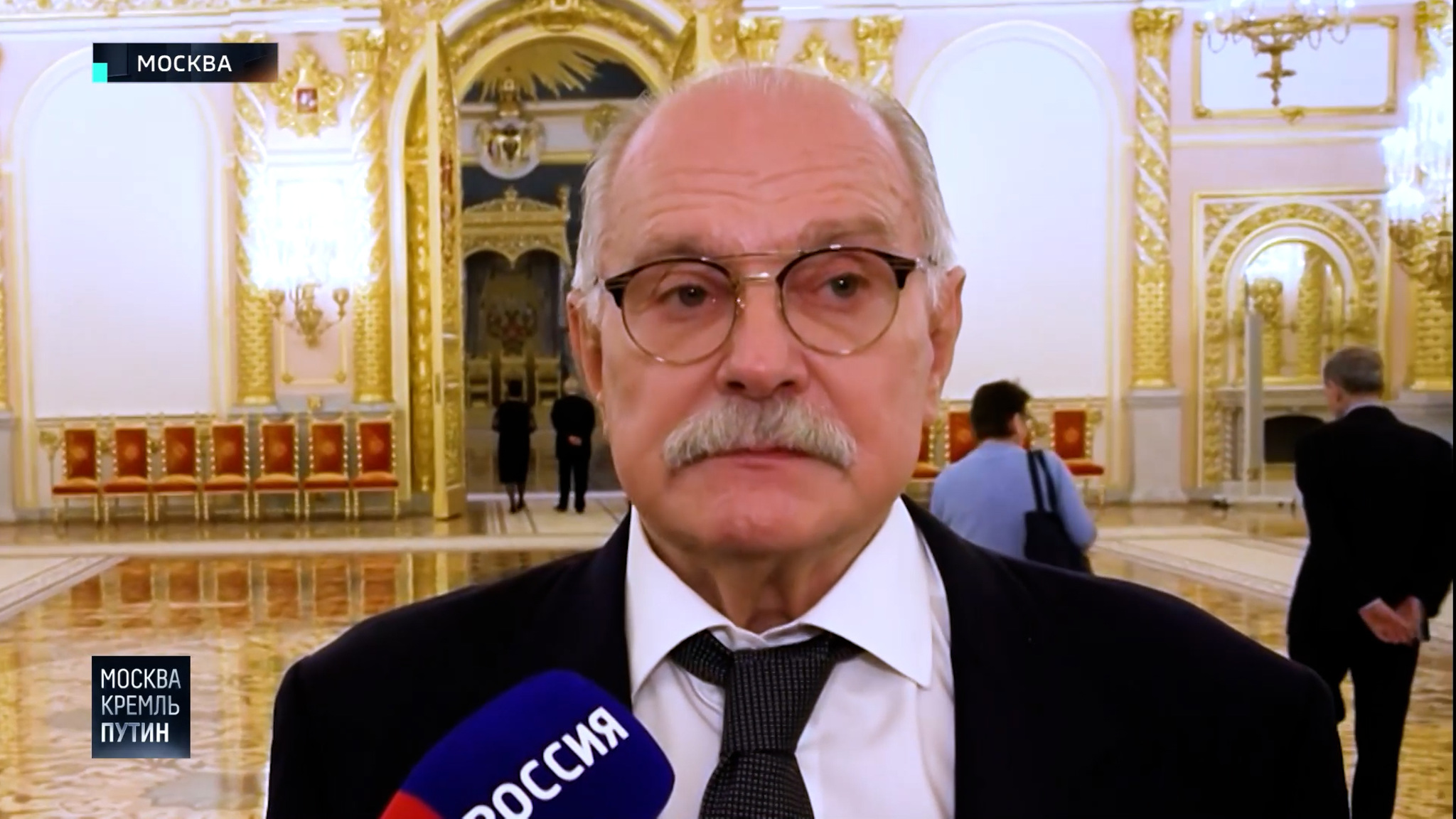 Михалков считает, что отступать некуда