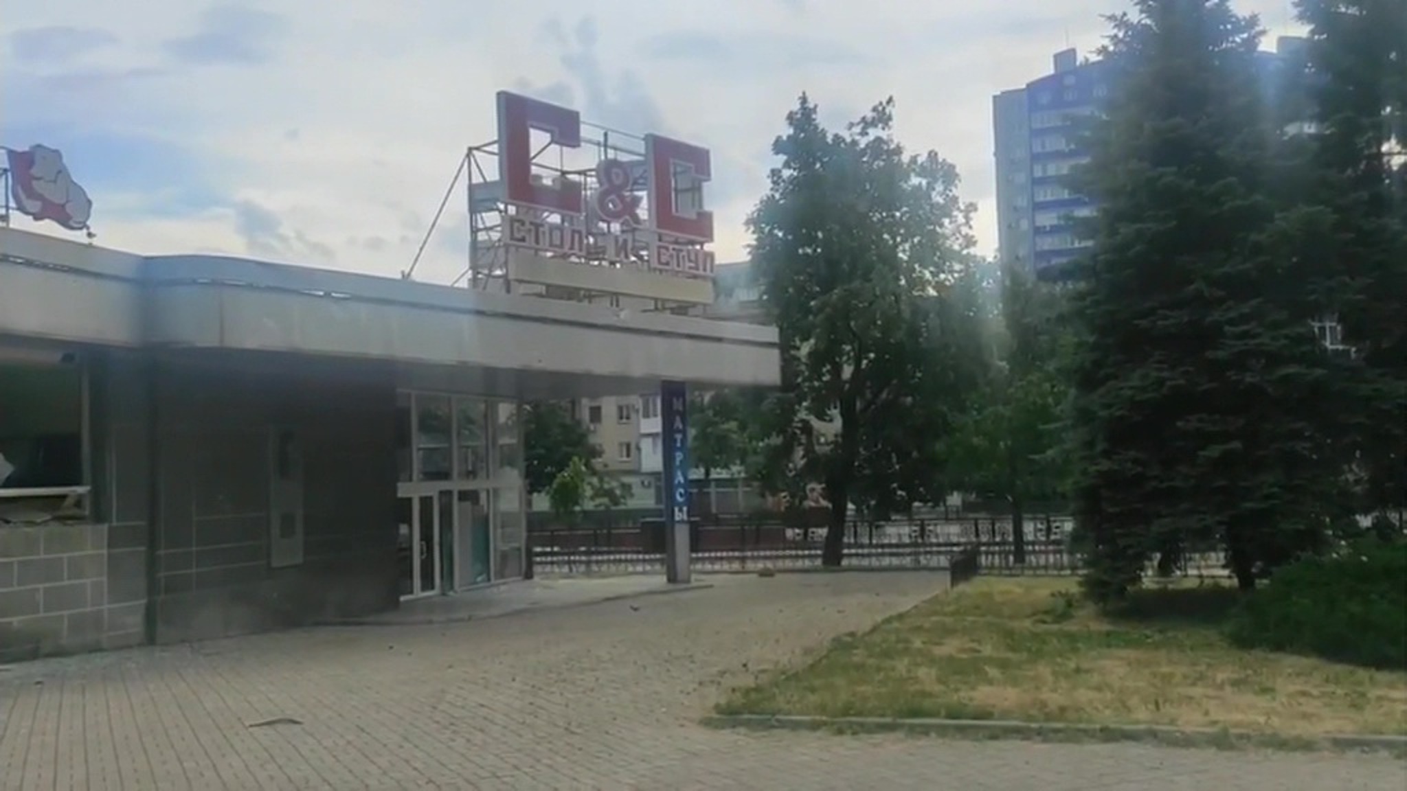 Донецк приходит в себя после небывалого артобстрела