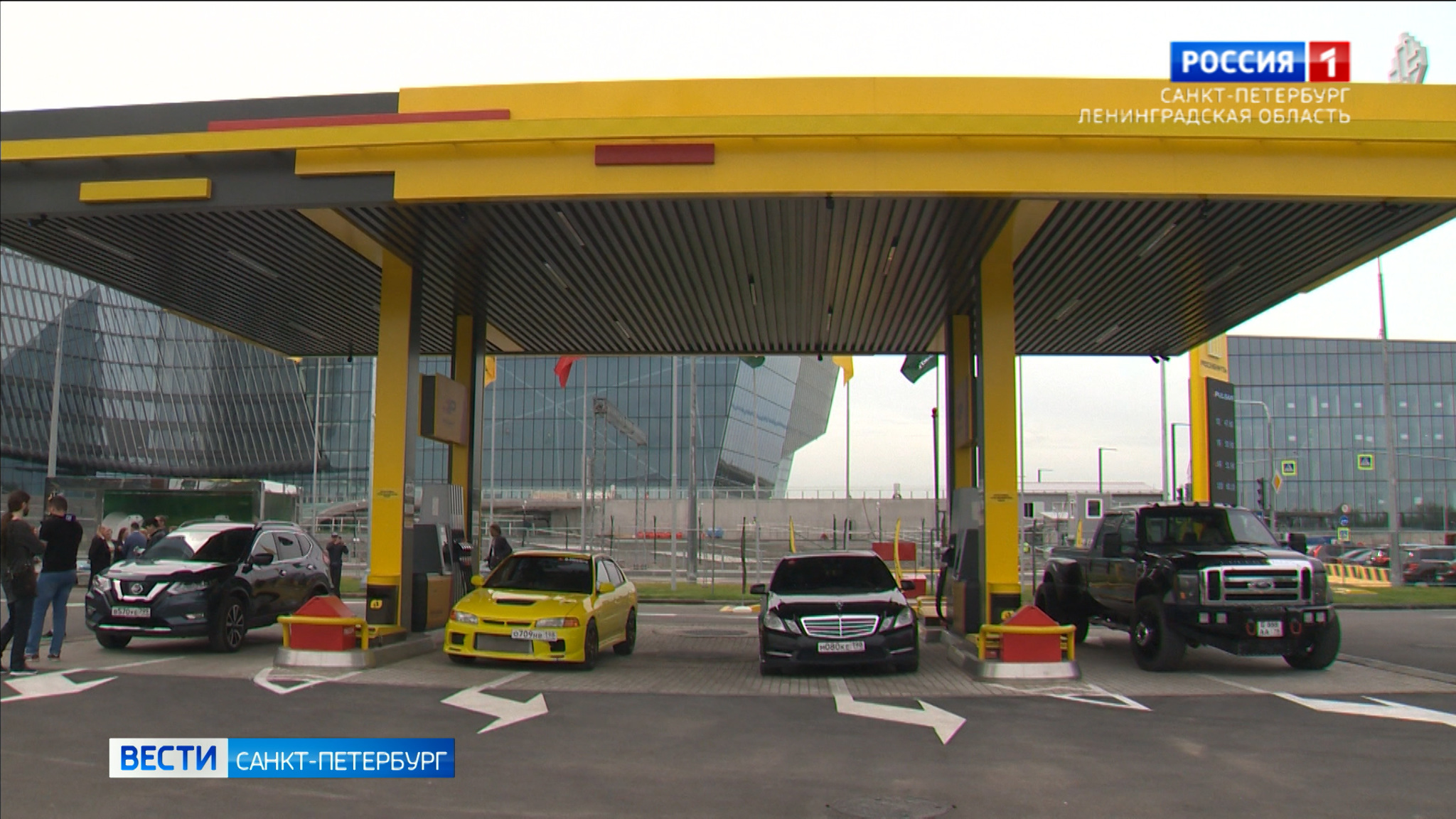 Заправку нового поколения открыли в Приморском районе