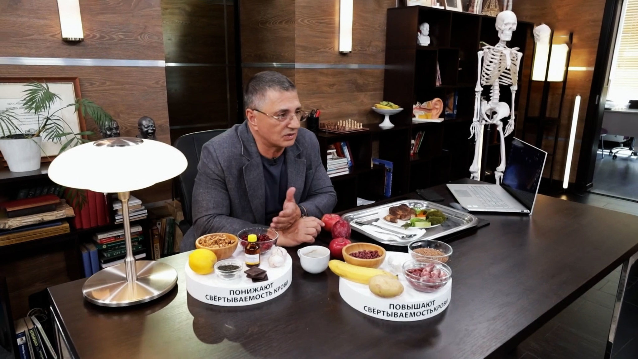 Какие продукты увеличивают риск тромбозов: предостережение от доктора Мясникова