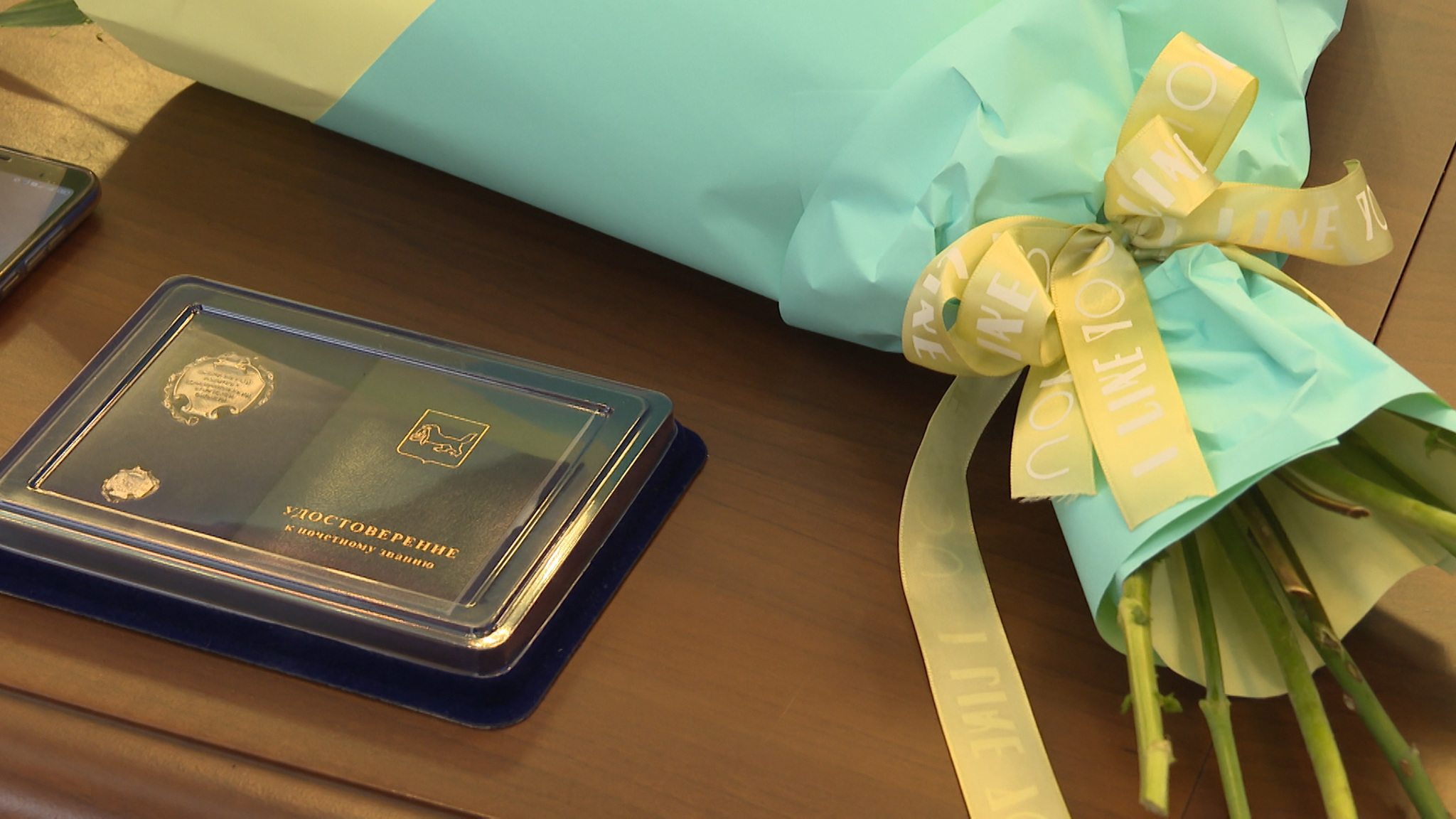 Врачей, фельдшеров и медсестер Прибайкалья наградили в честь Дня медицинского работника