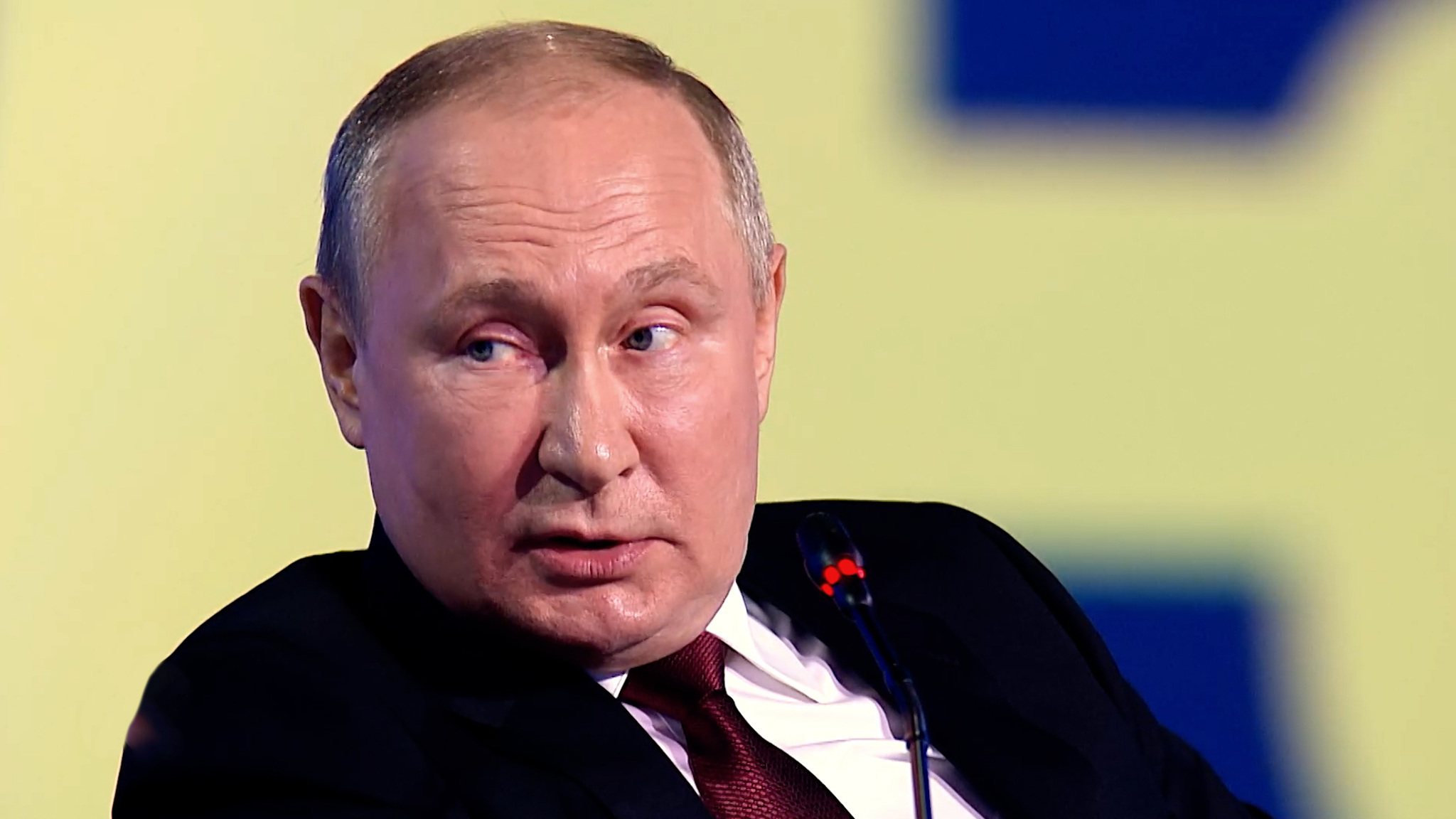 ПМЭФ-2022: неприятные вопросы и "красные линии"