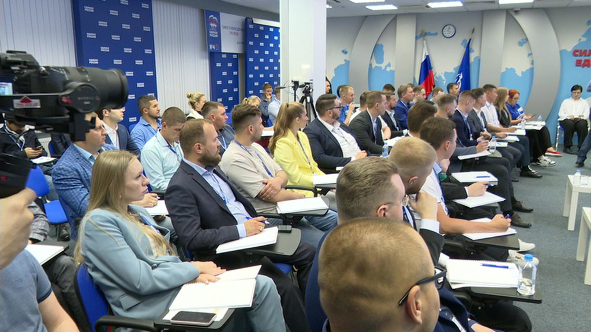 Участники пятого сезона "ПолитСтартапа" начали обучение