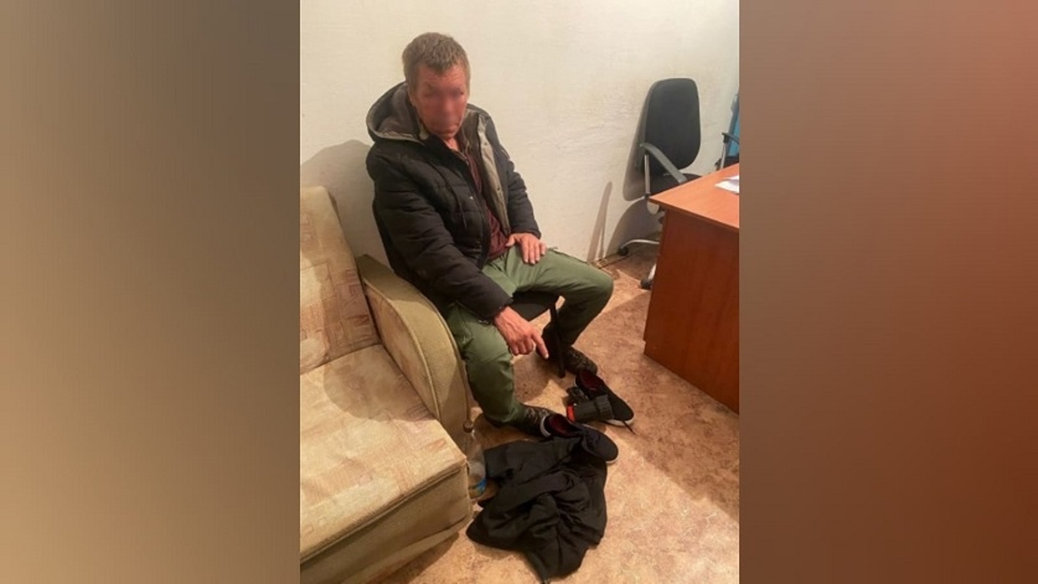Полицейские задержали бродягу, признавшегося в краже из домов в посёлке Бурея