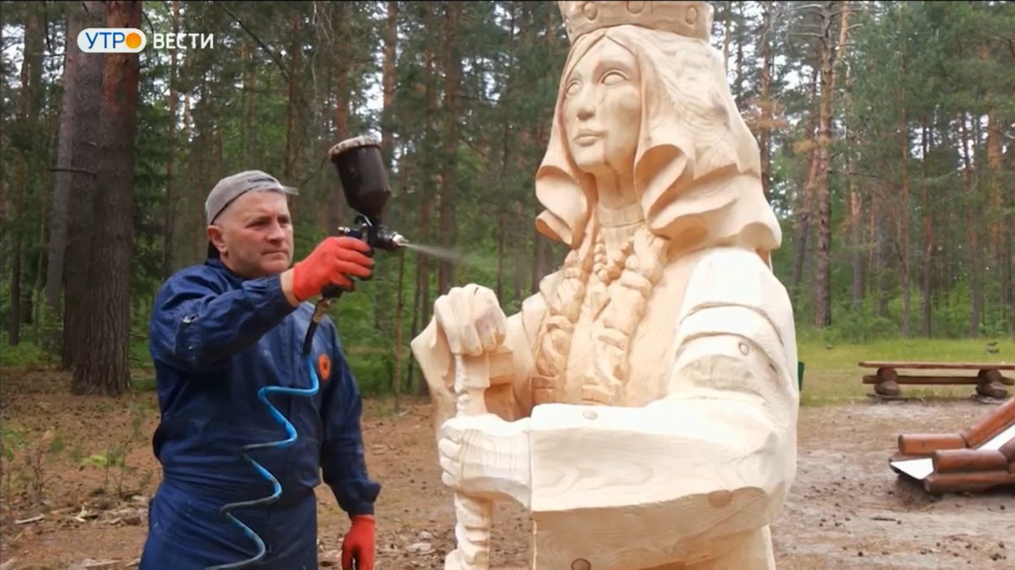 В Гусь-Хрустальном появилась новая скульптура Царевны-Моревны