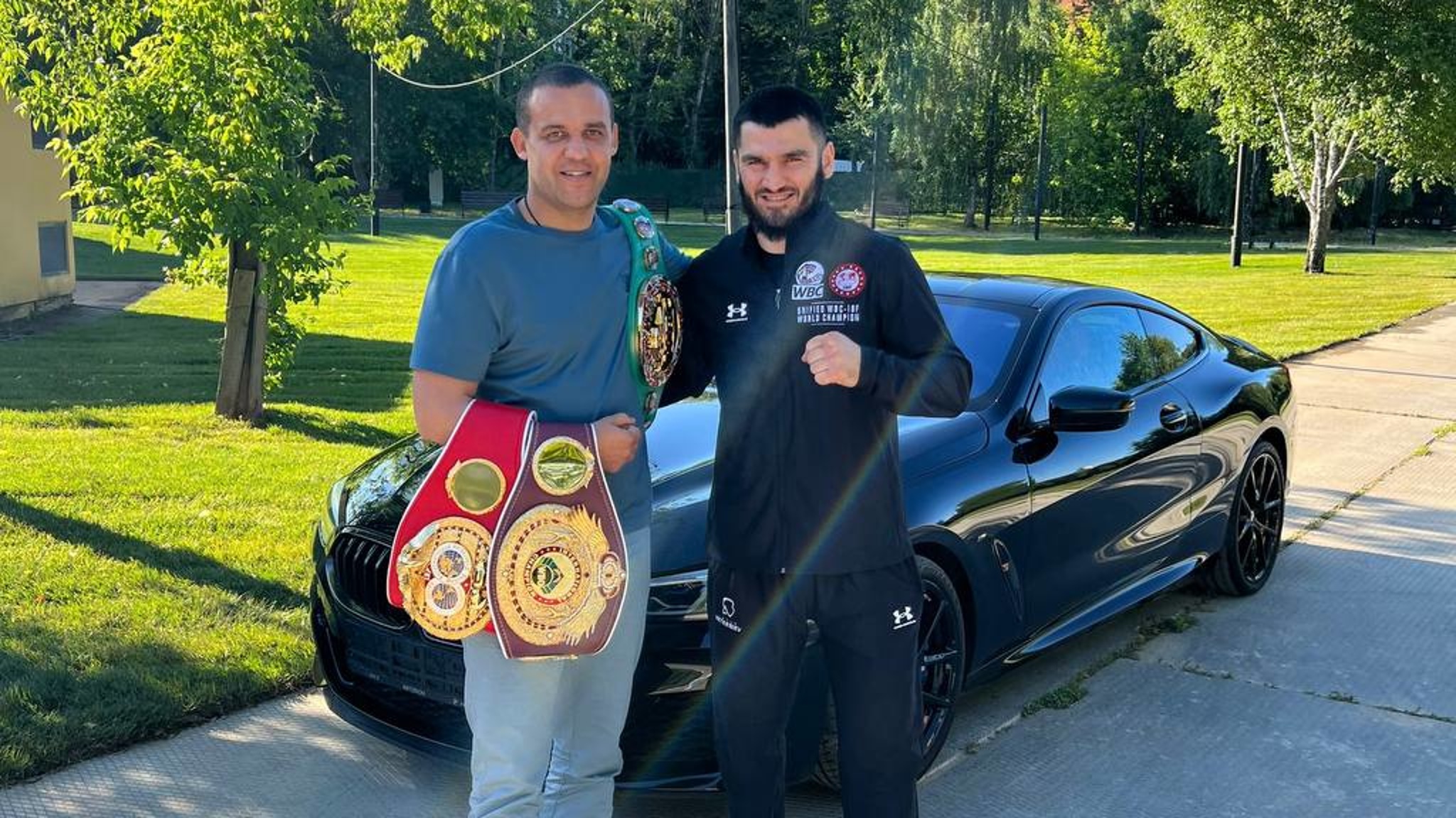 Кремлев подарил машину чемпиону мира Бетербиеву