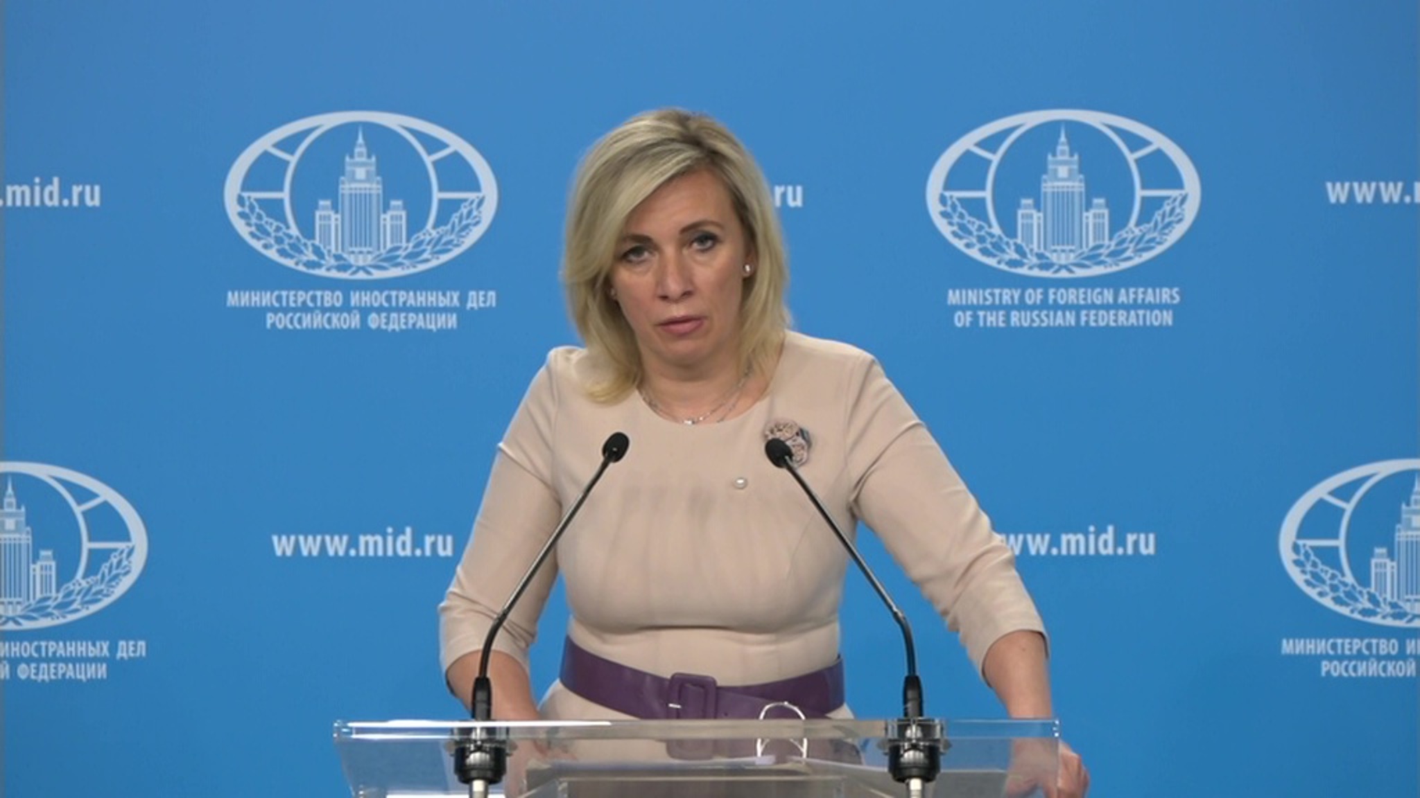 Захарова уличила Бербок во лжи и разоблачила киевский фейк