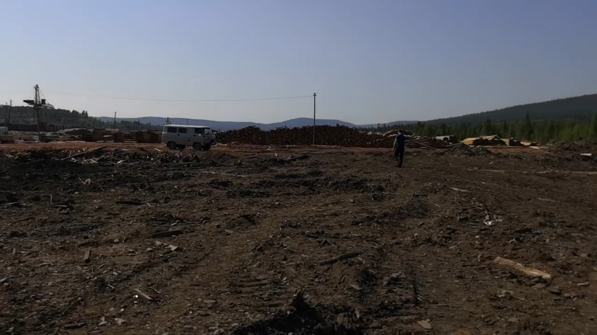 Последние очаги горения ликвидированы на свалке опилок в поселке Магистральный