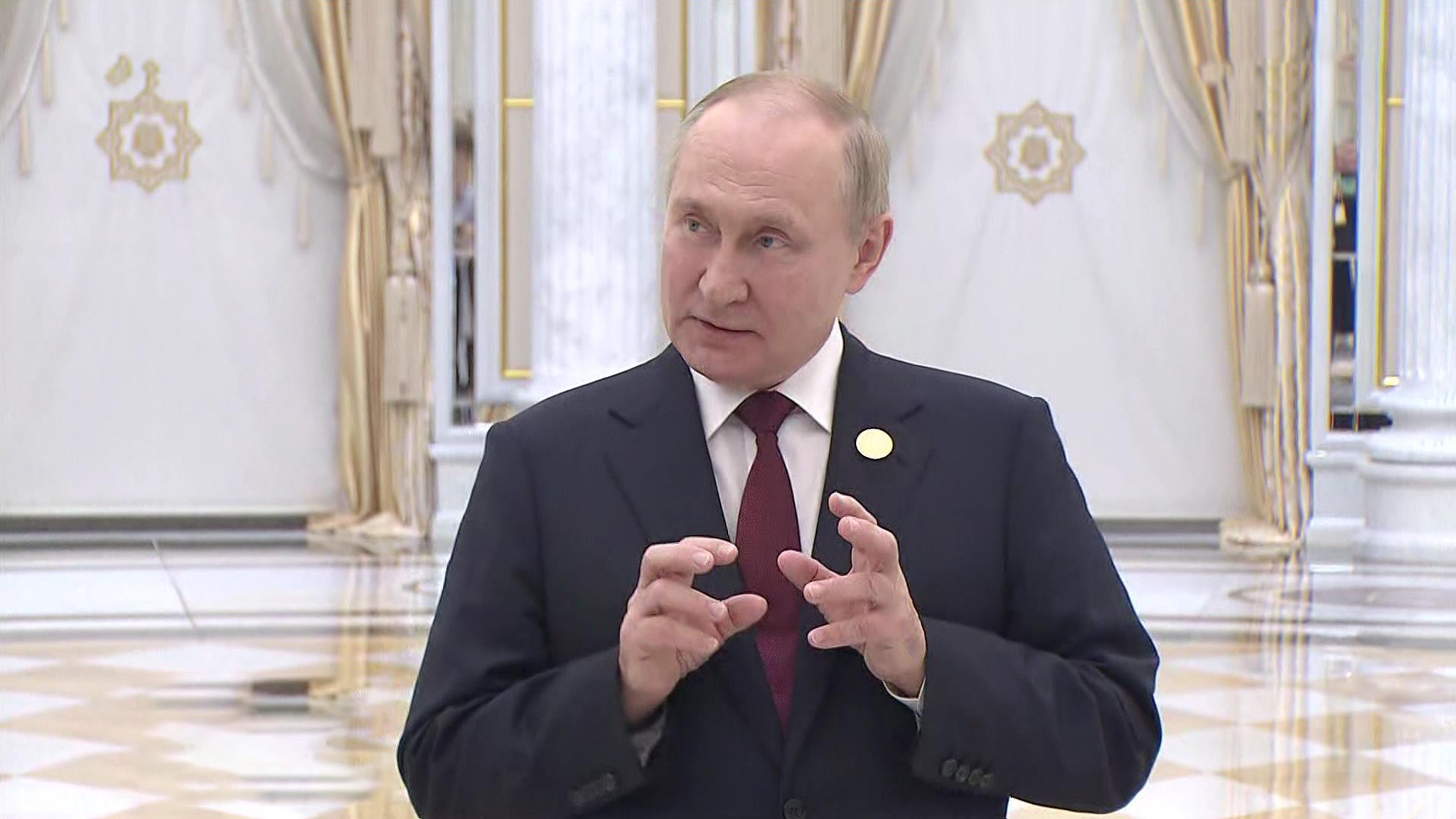 Путин ответил на комментарии НАТО и G7 в его адрес