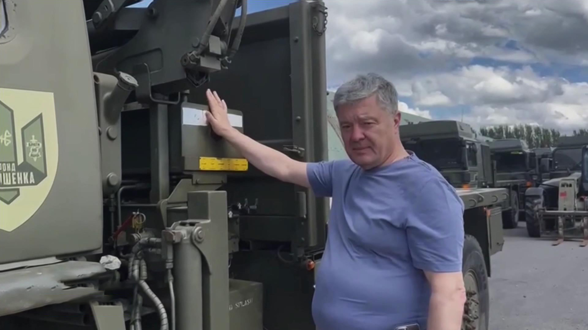 Покупка грузовиков или политическая интрига: зачем Порошенко приехал в Лондон