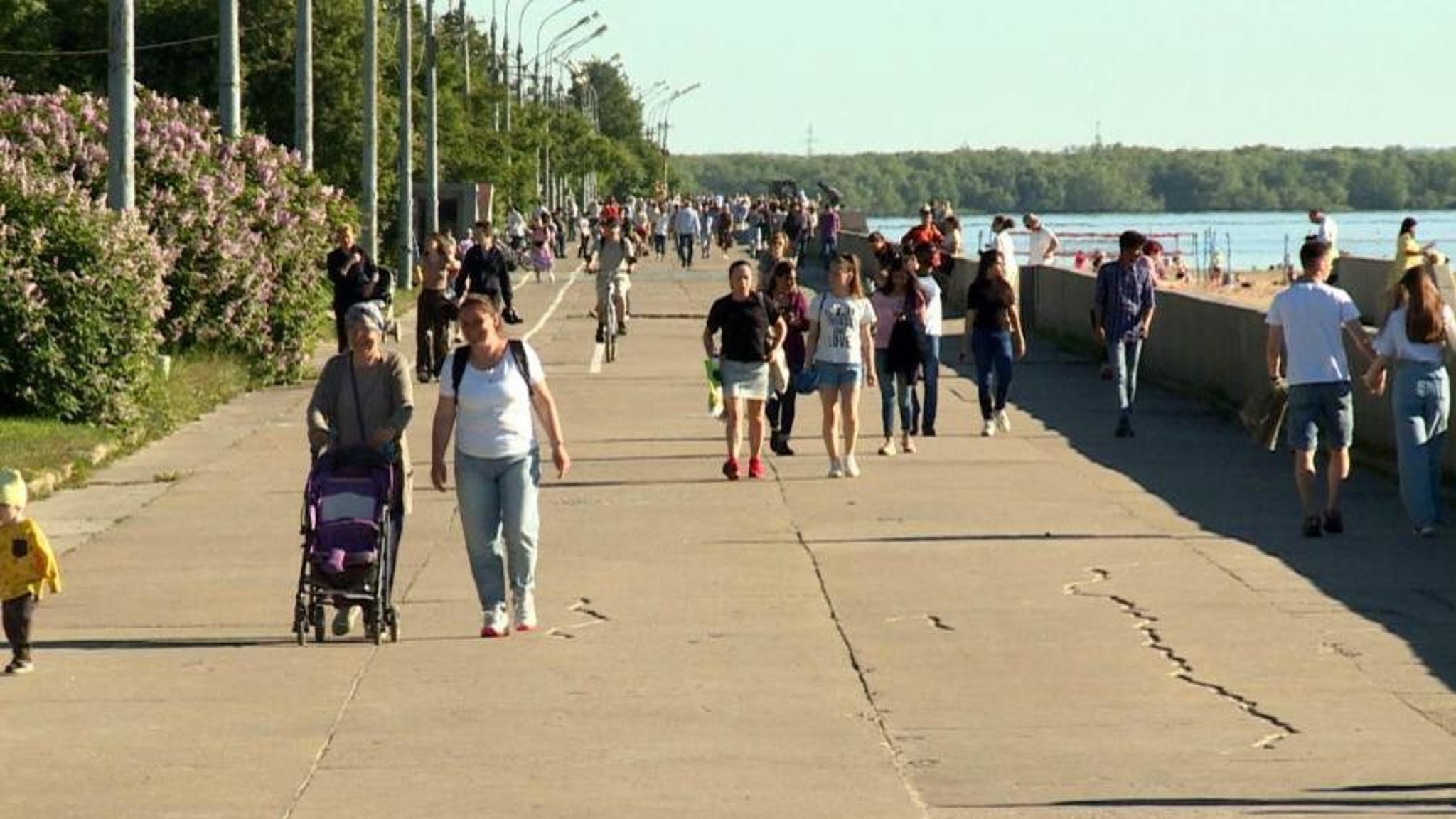 Жаркий июль: прогнозы синоптиков, тревоги спасателей