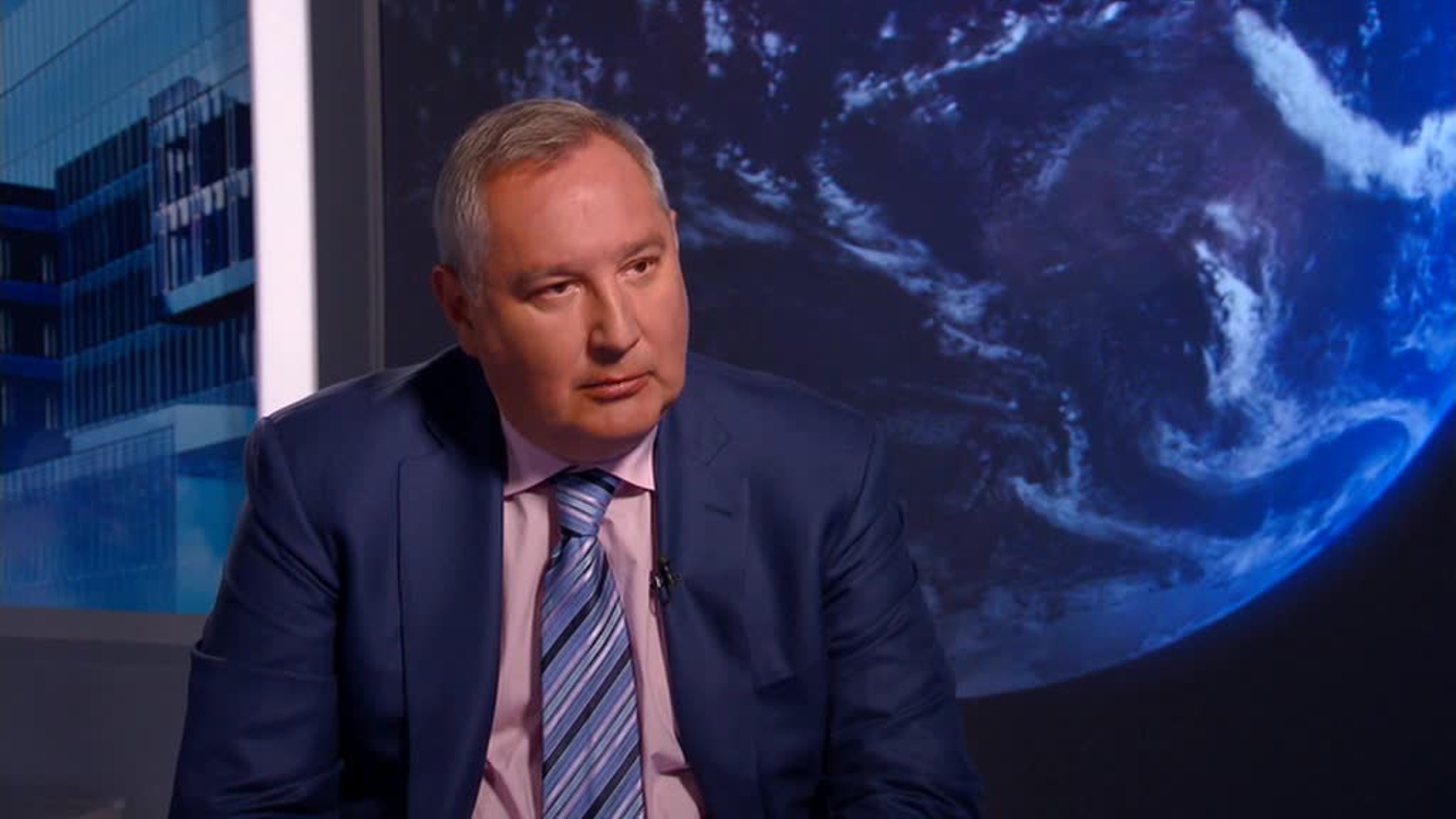 Рогозин: съемка центров принятия решений на Украине ведется круглосуточно