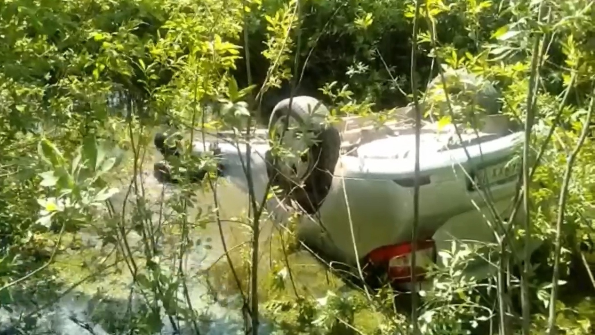 В Марий Эл автомобиль опрокинулся в пожарный водоем