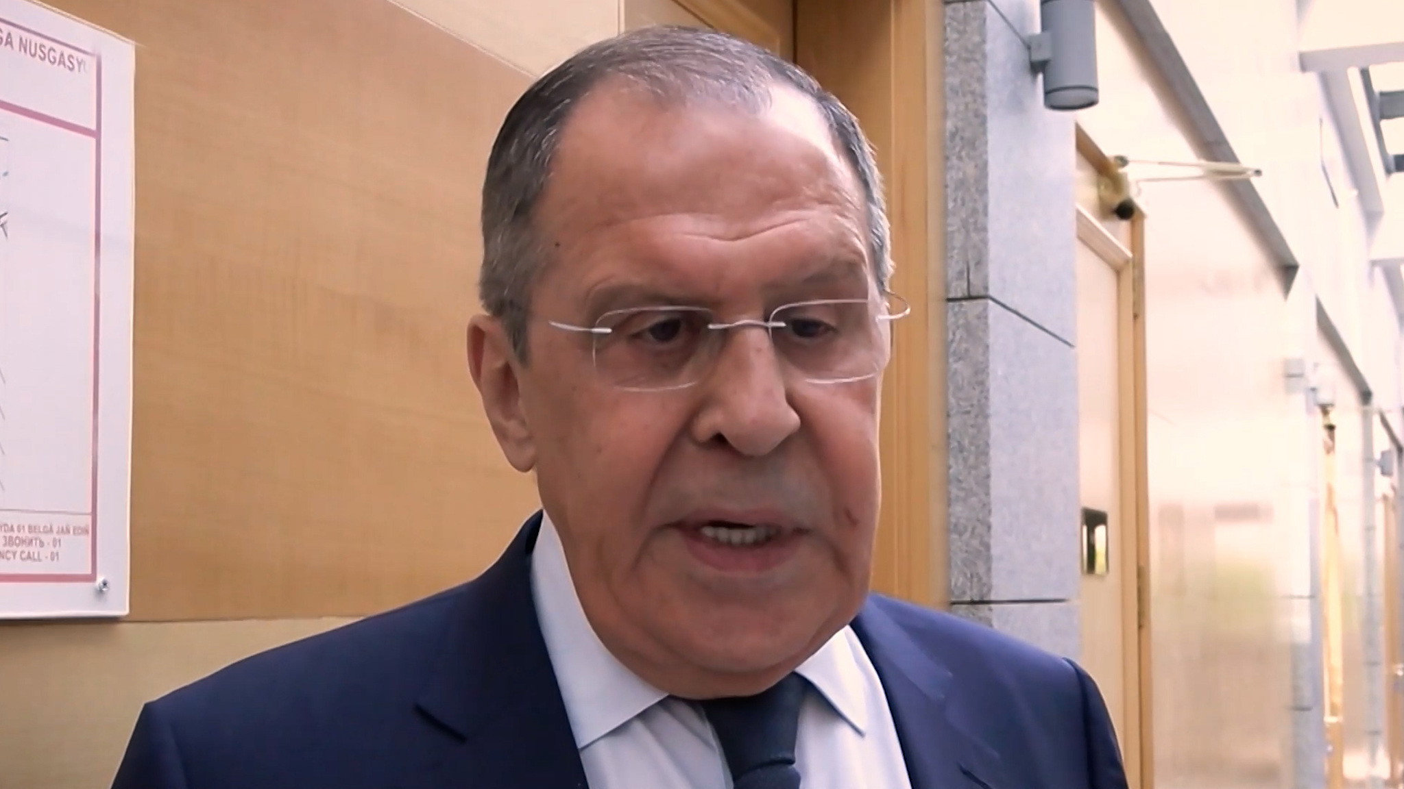 Руководить в Черном море. Лавров о целях Британии