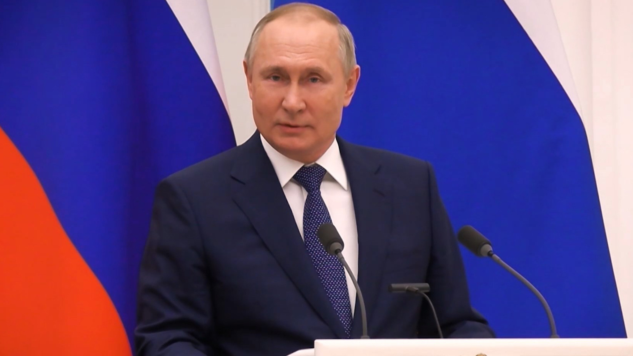 Работа над собой: почему лидеры Запада хотят быть, как Путин