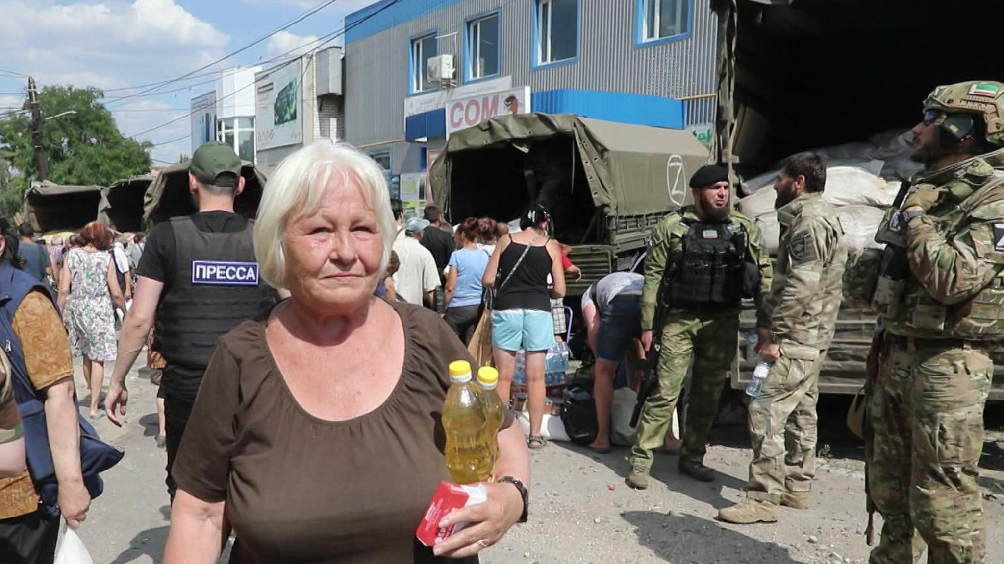К жителям Лисичанска прибыл первый гуманитарный конвой