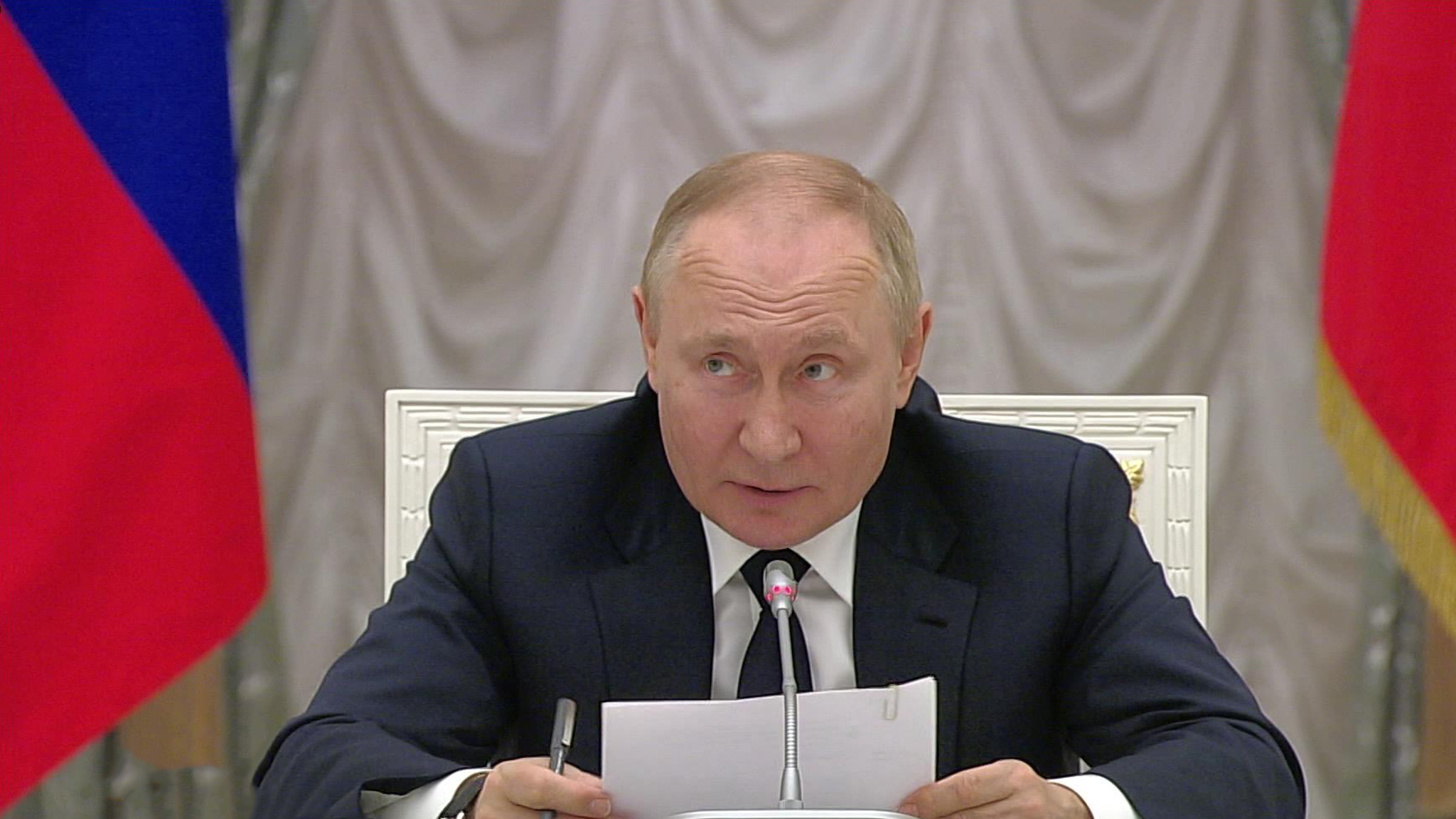 "Партий много, а Родина одна". Путин отметил сплоченность всех фракций