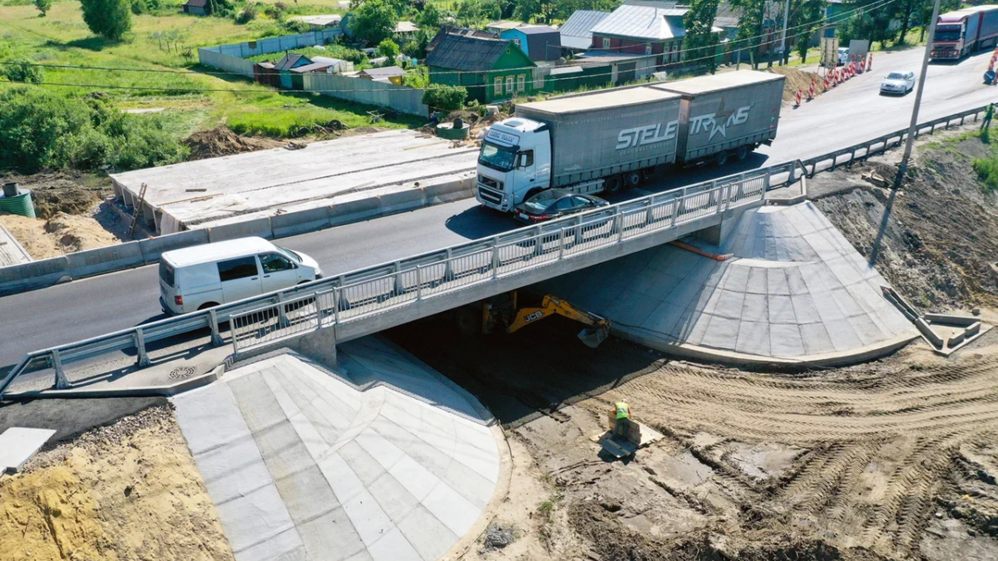 Во Владимирском регионе на трассе М-7 продолжается ремонт моста