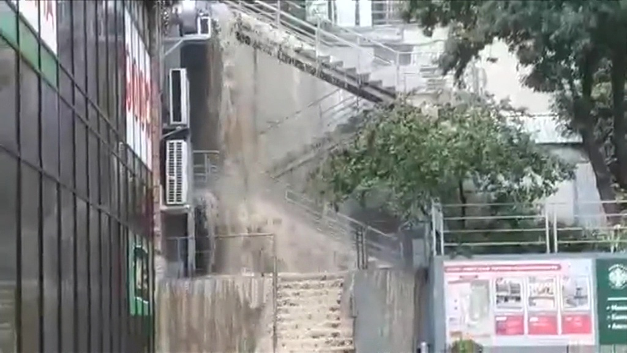 Крым оказался во власти шторма
