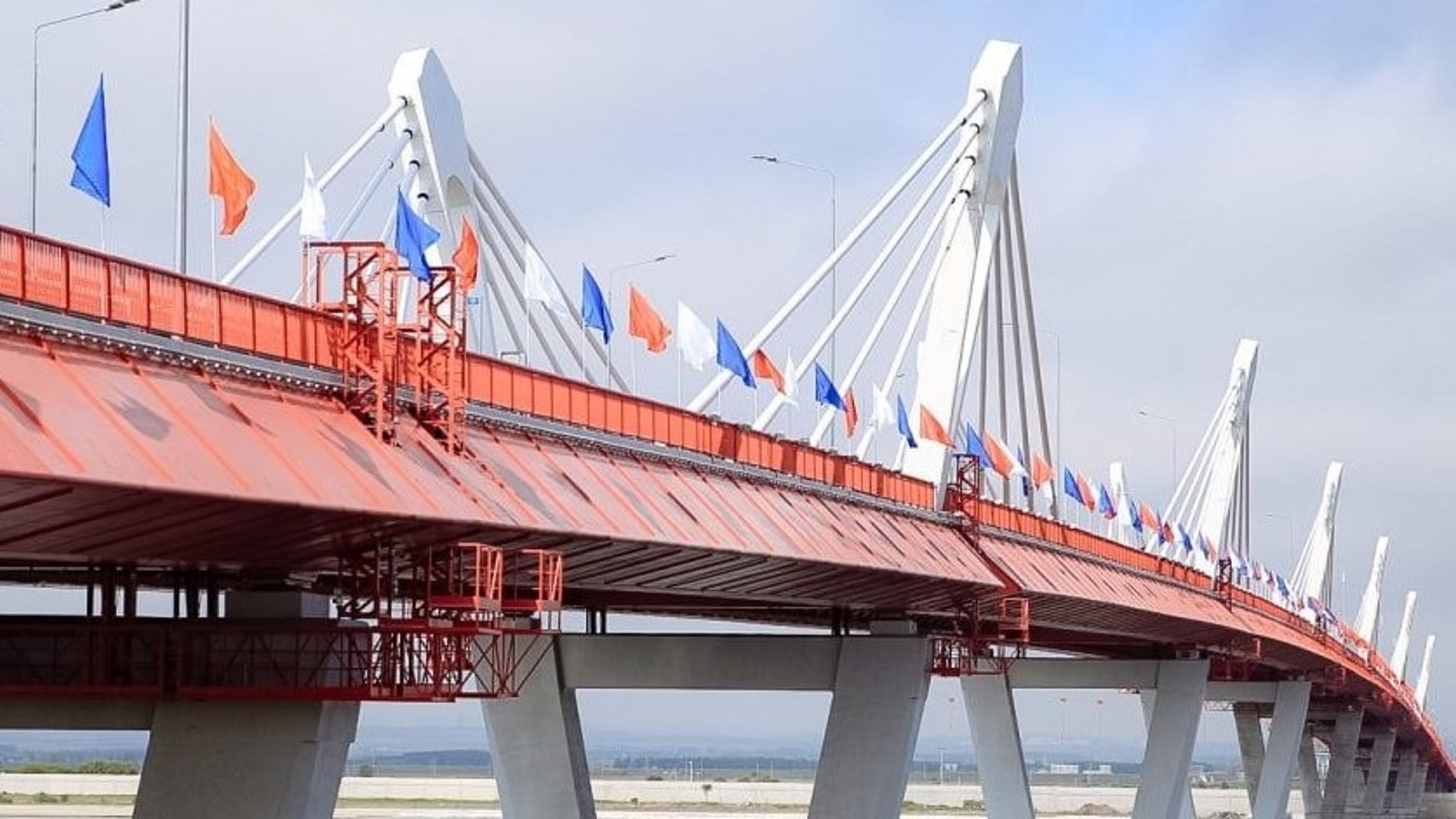 На мосту между Россией и Китаем внедрили систему электронной очереди