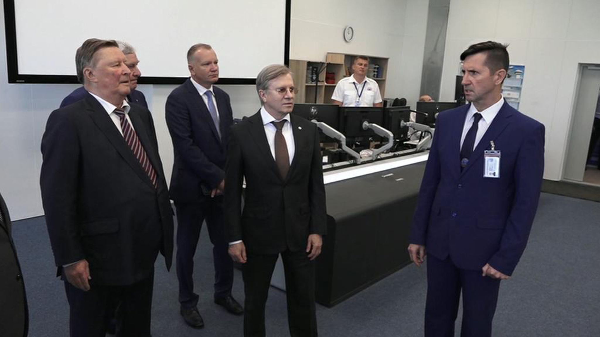 Координировать воздушное движение будет единый центр в Петербурге
