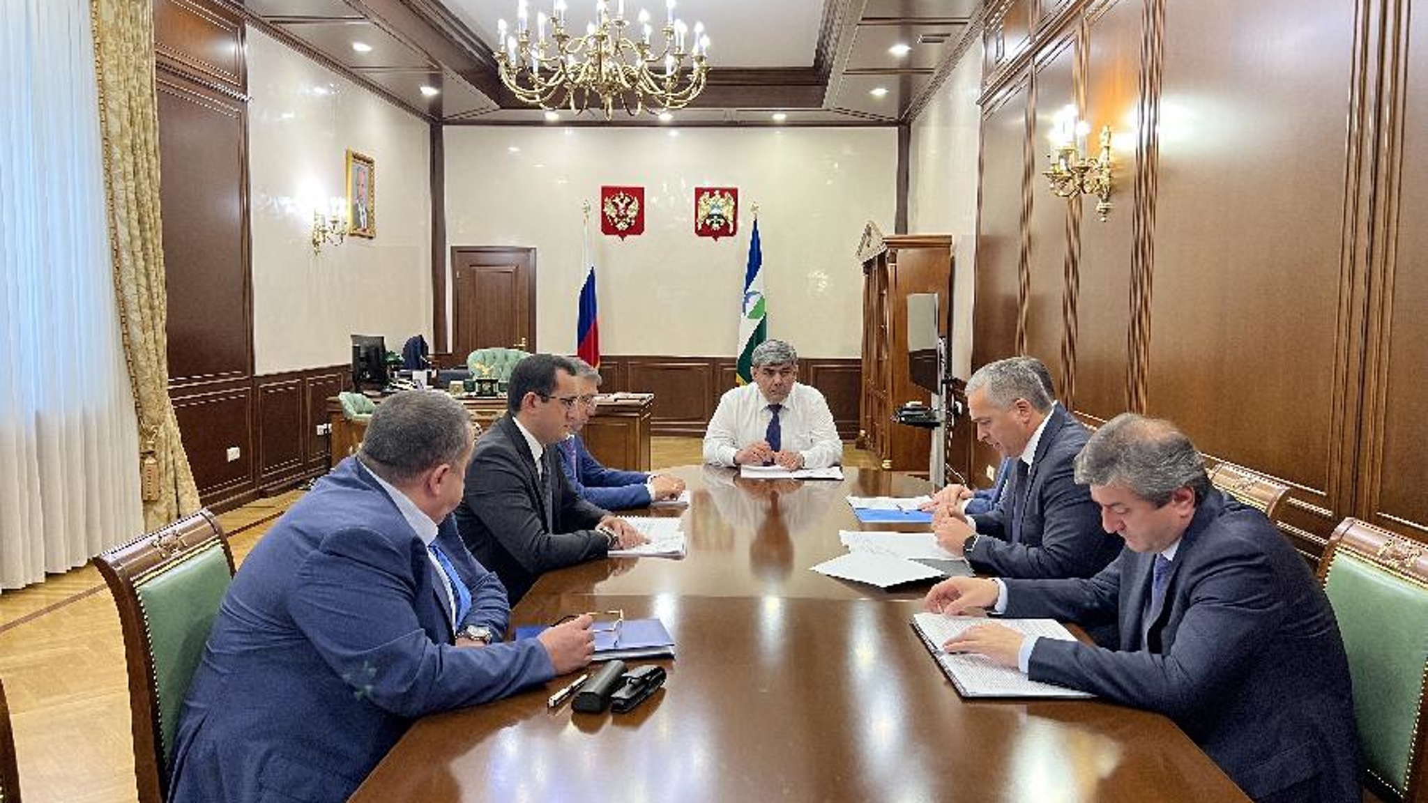 Глава КБР Казбек Коков провел совещание по вопросам подготовки к отопительному сезону