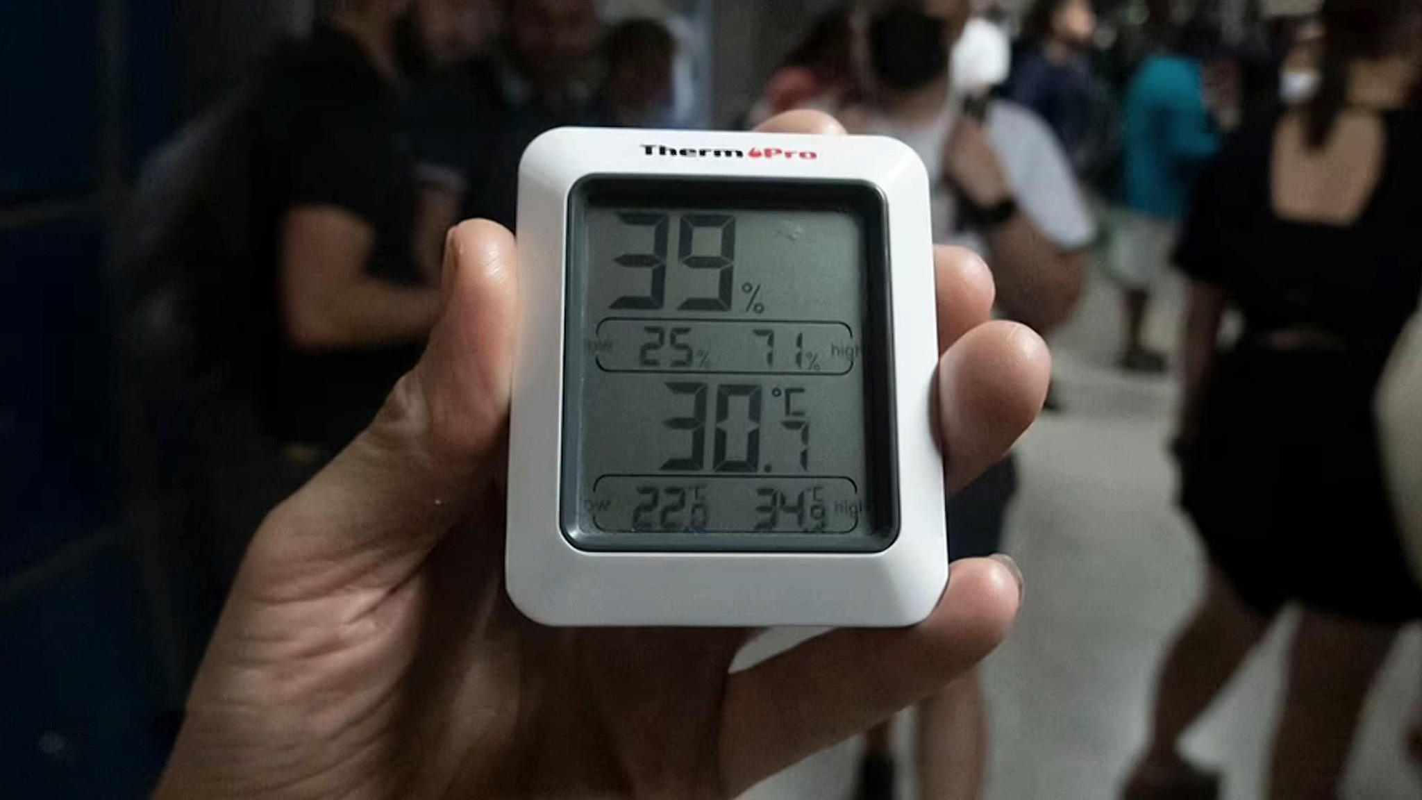 Европа и Америка плавятся в 40-градусной жаре