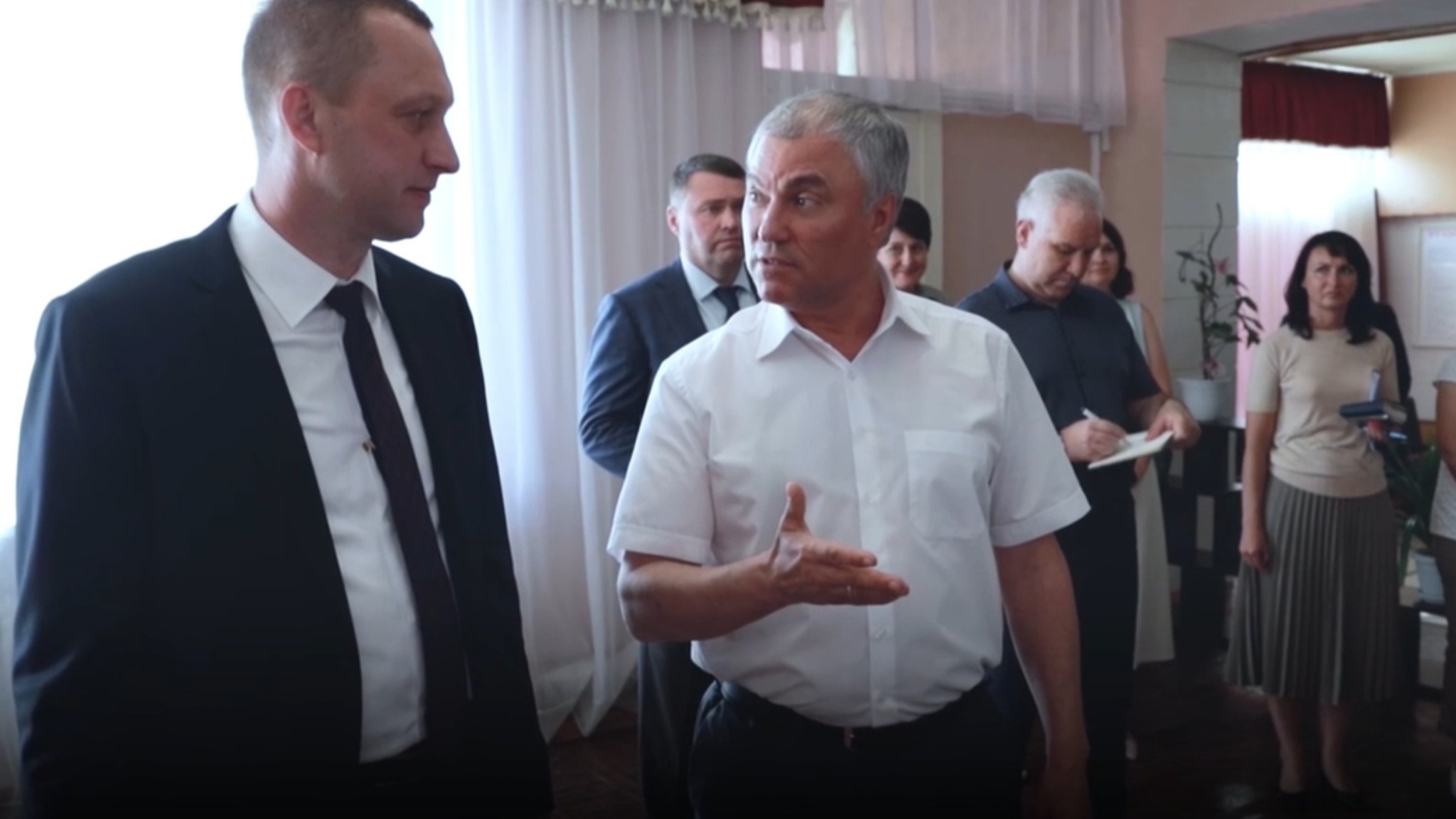 Володин призвал найти ответственных за срыв реализации проекта пристройки к лицею в Татищеве