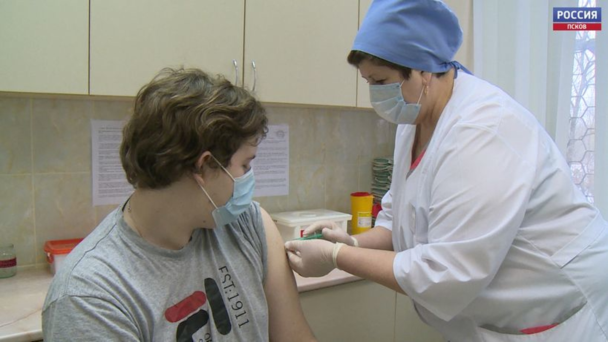 В Псковской области возобновляется вакцинация от COVID-19 и работа штабов по профилактике